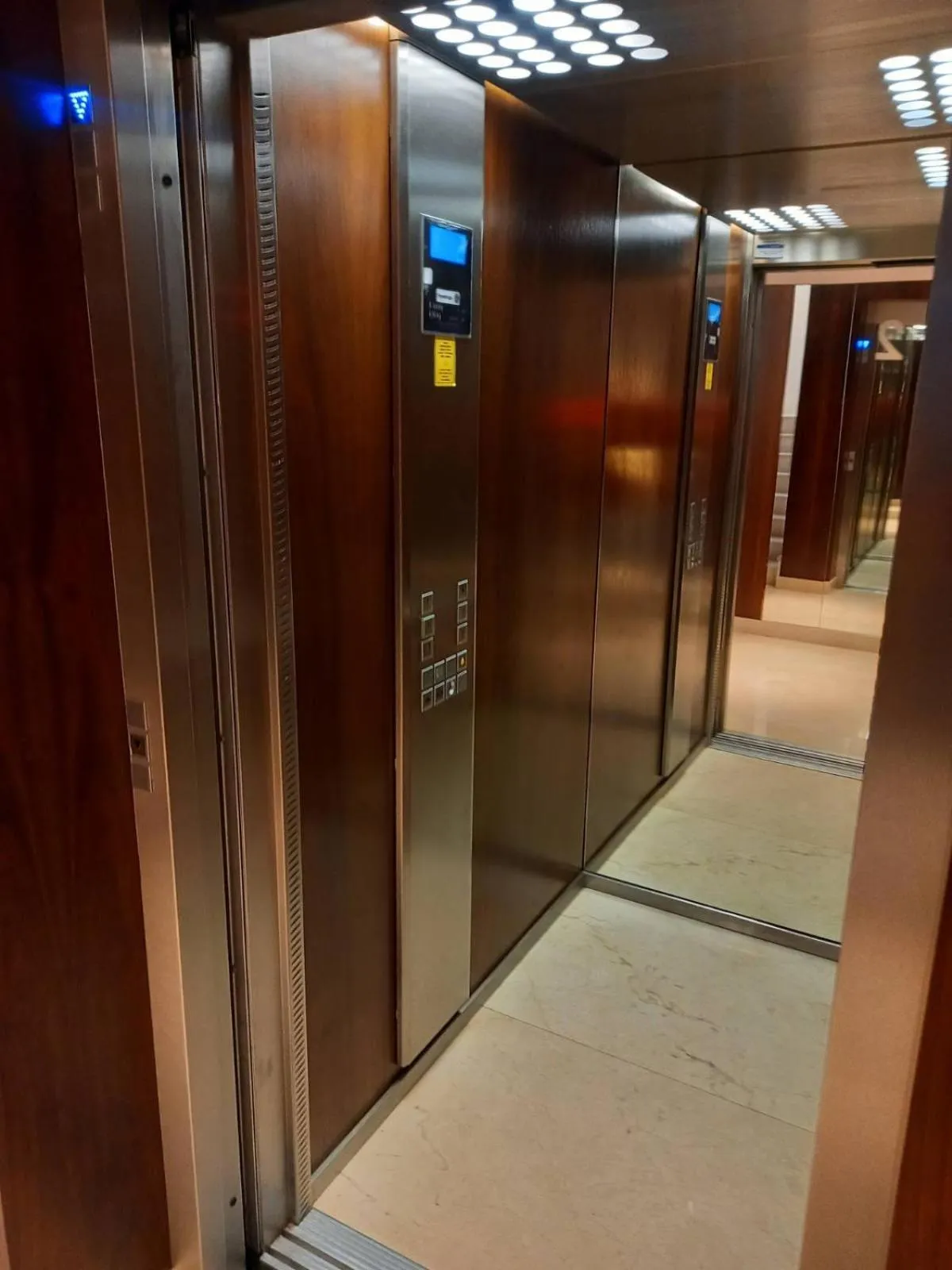 elevator in Apartment with an Amazing View