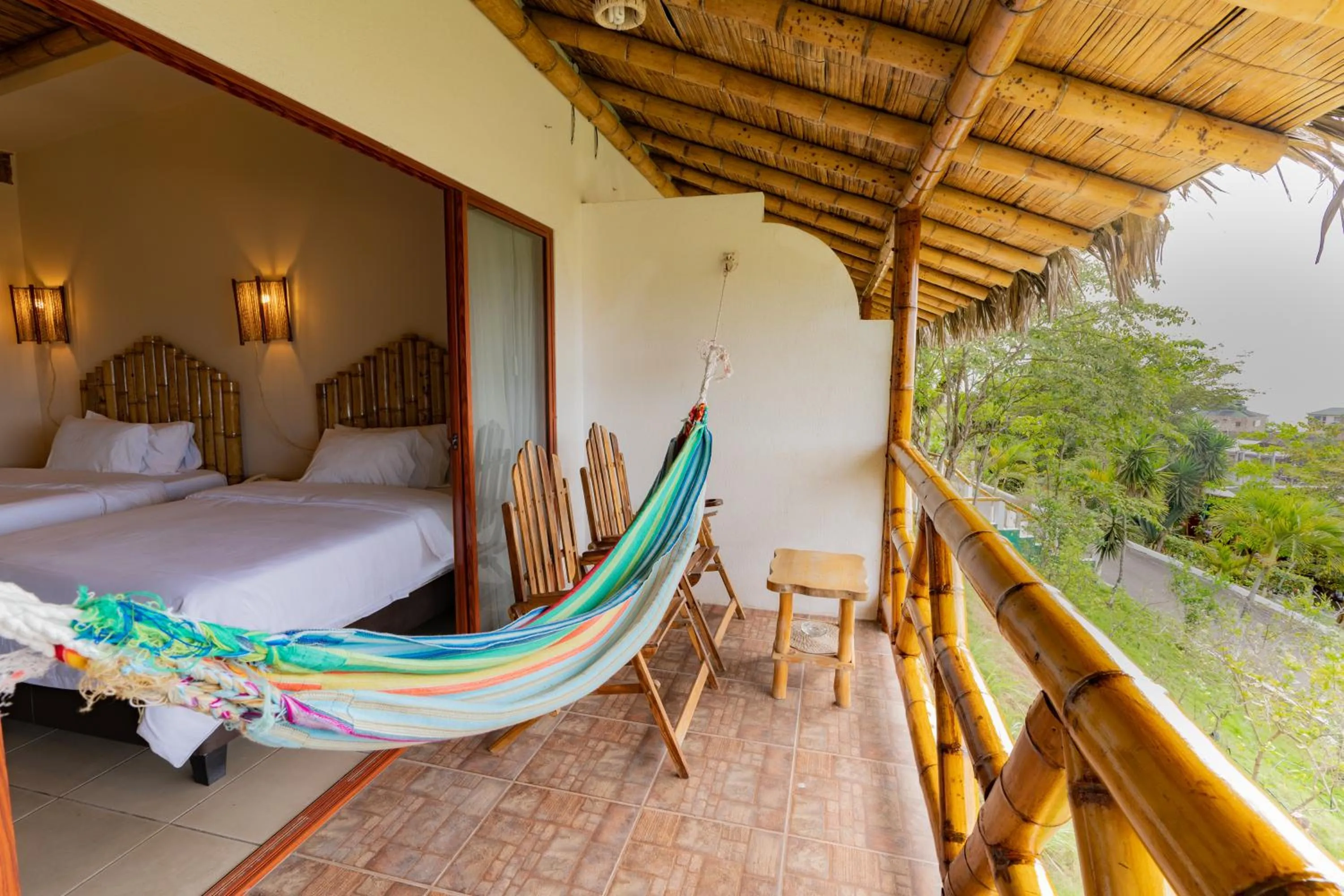 Patio in Nativa Bambu Ecolodge