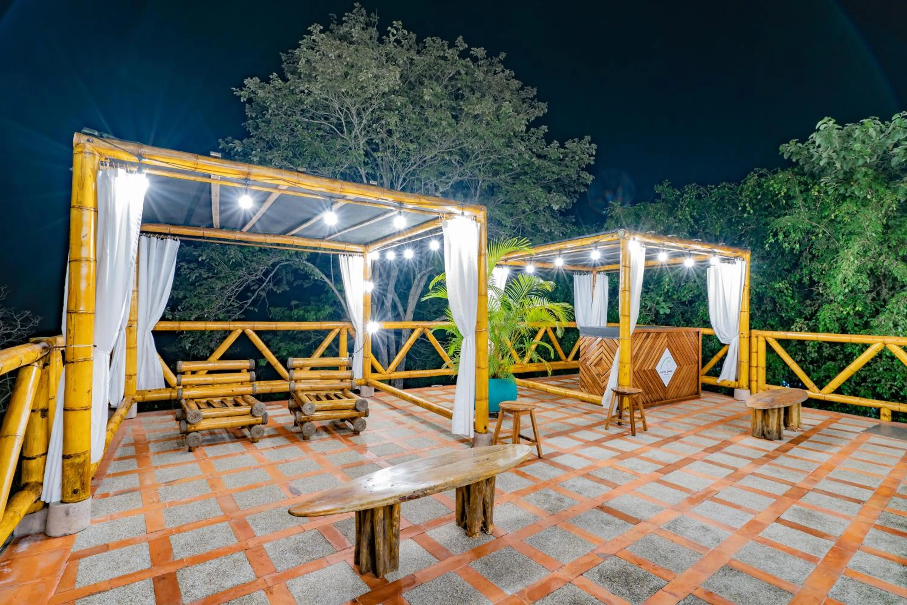 Patio in Nativa Bambu Ecolodge