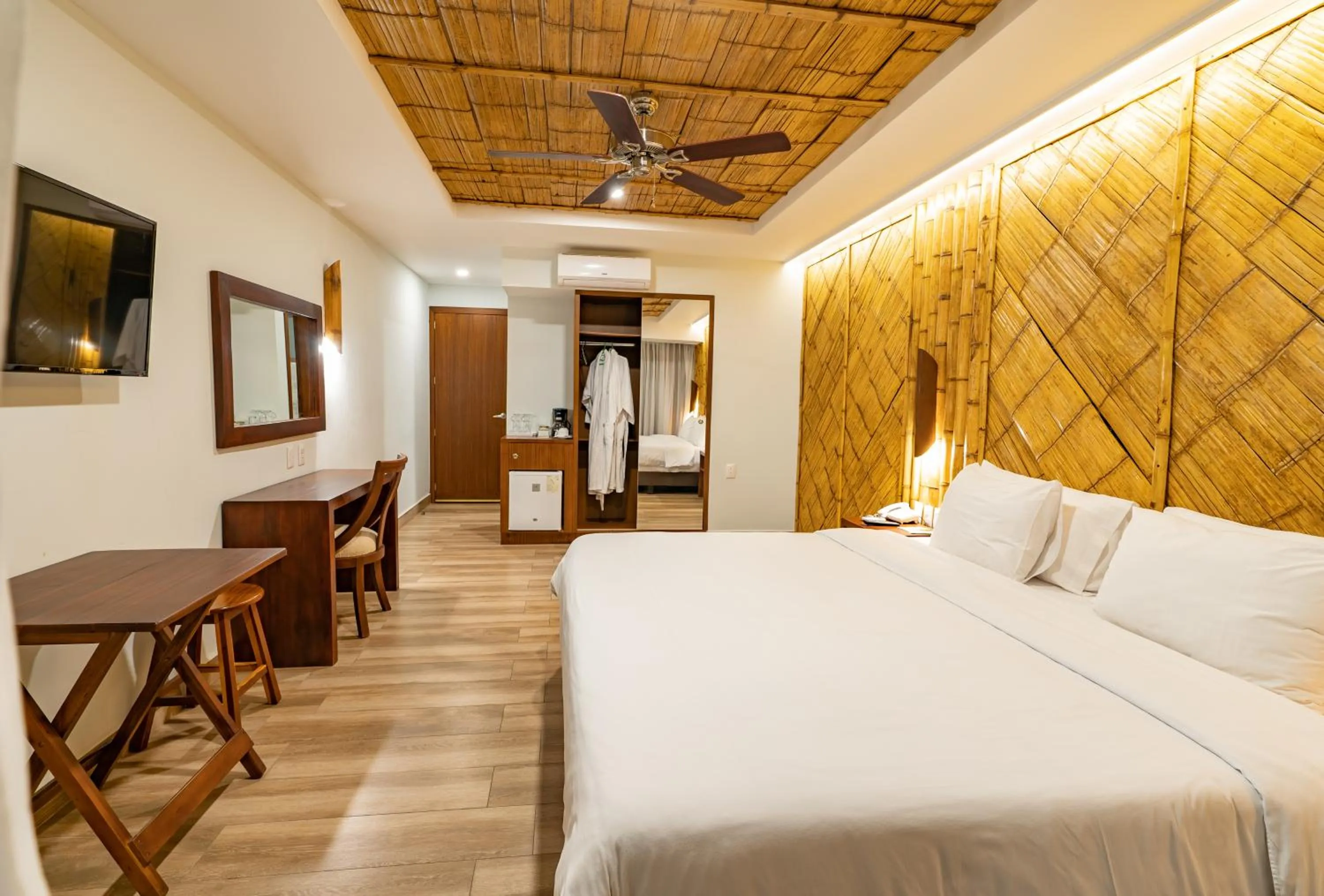 Photo of the whole room in Nativa Bambu Ecolodge