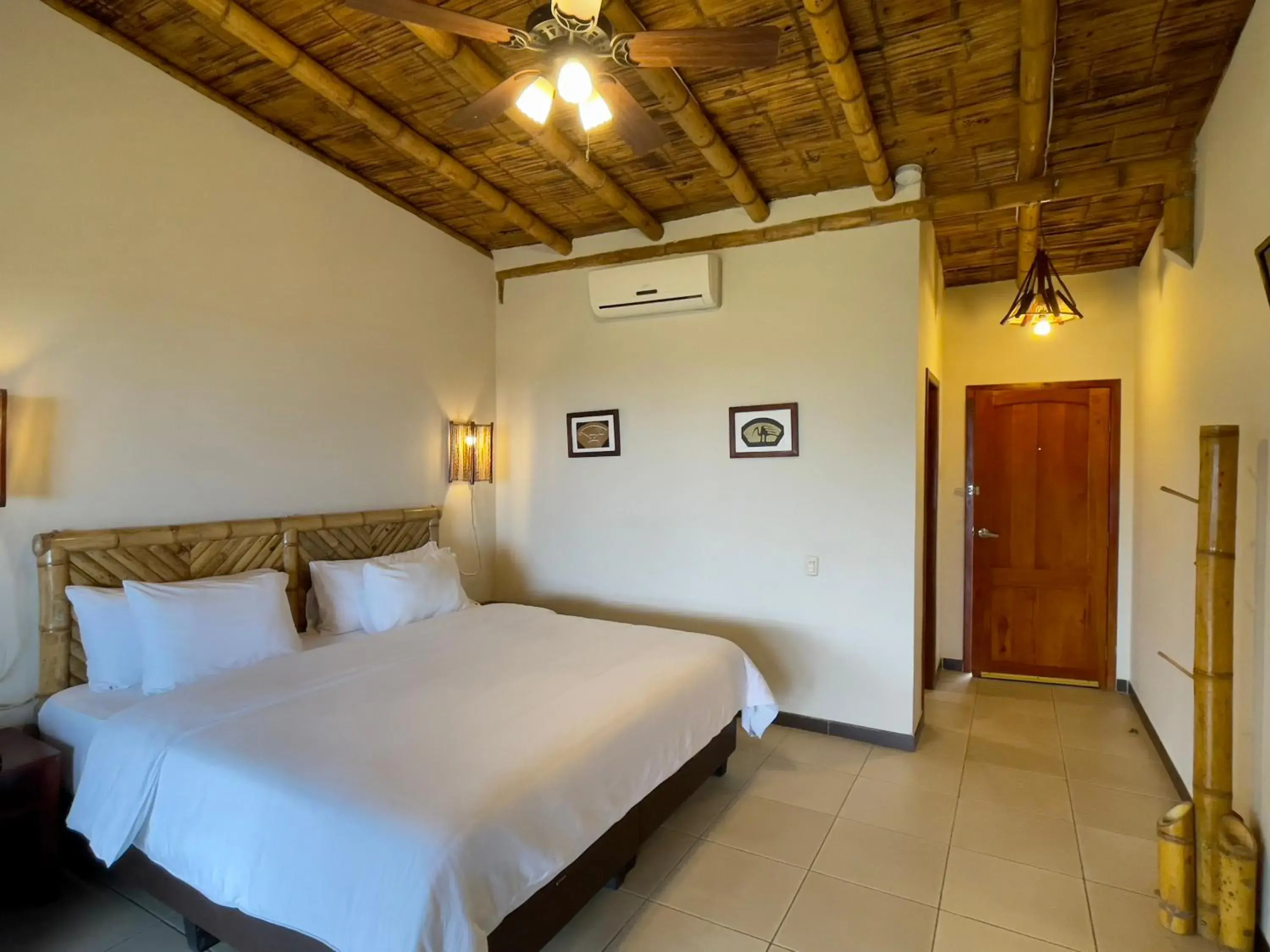 Deluxe Double Room with Balcony and Sea View in Nativa Bambu Ecolodge Deluxe Double Room with Balcony and Sea View in Nativa Bambu Ecolodge
