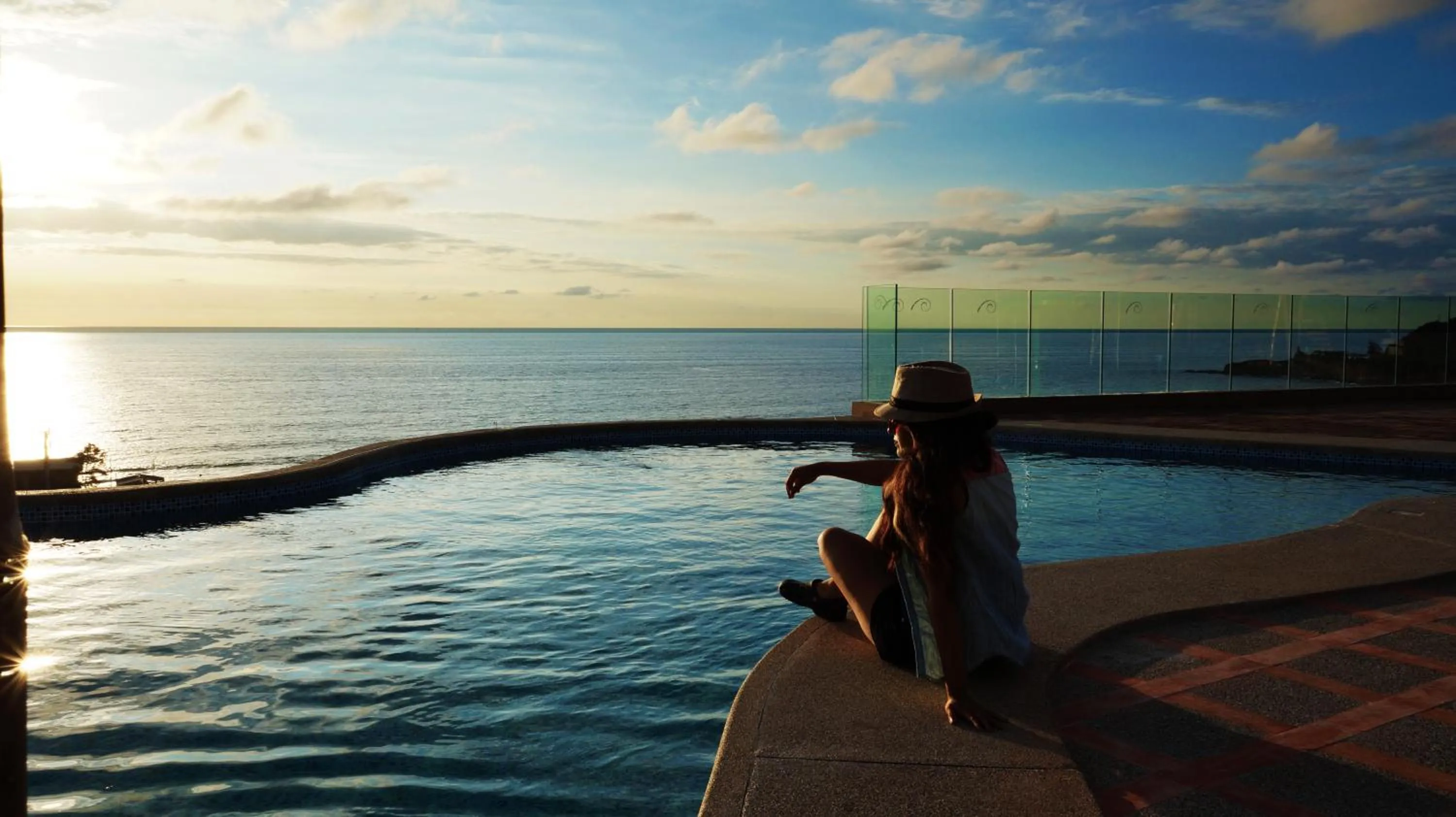 Pool view in Nativa Bambu Ecolodge