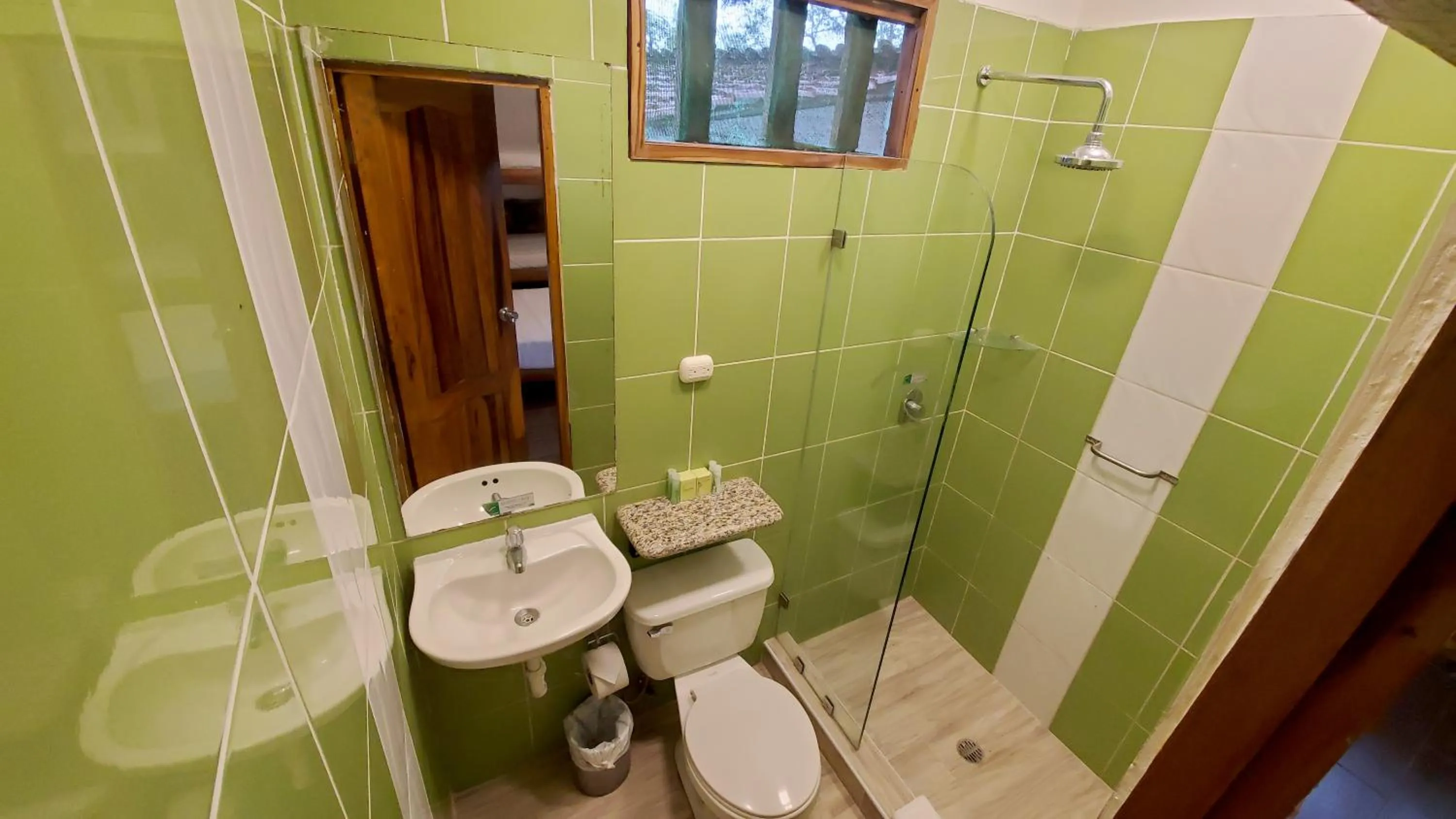 Bathroom in Nativa Bambu Ecolodge
