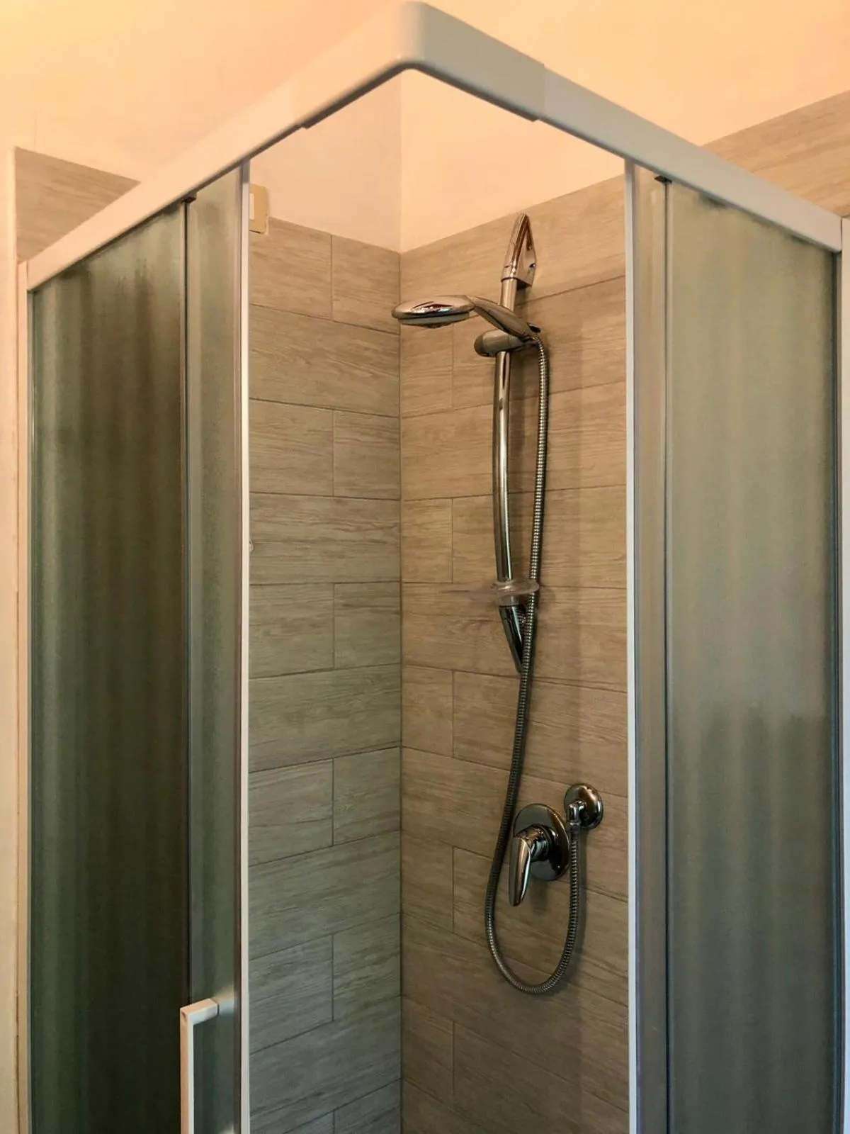 Shower in Fontebella