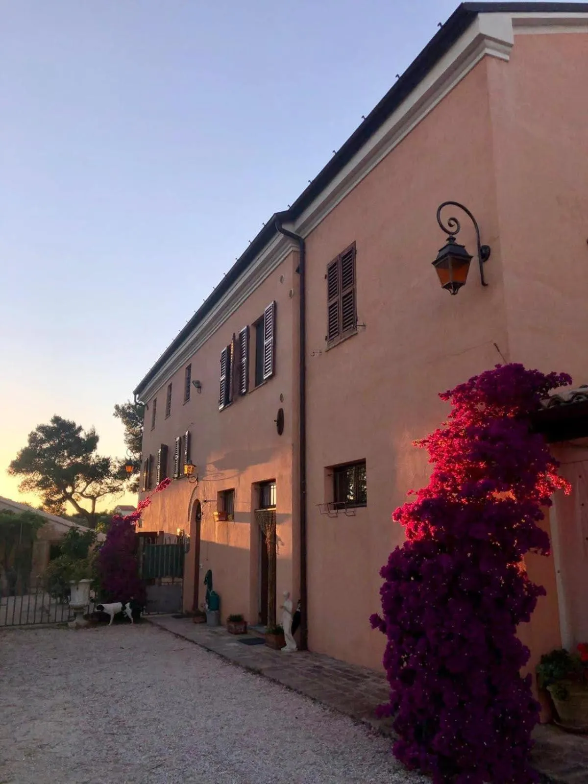 Facade/entrance in Fontebella