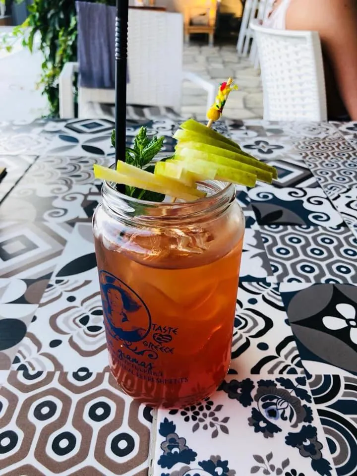 Food and drinks in Anthis Studios