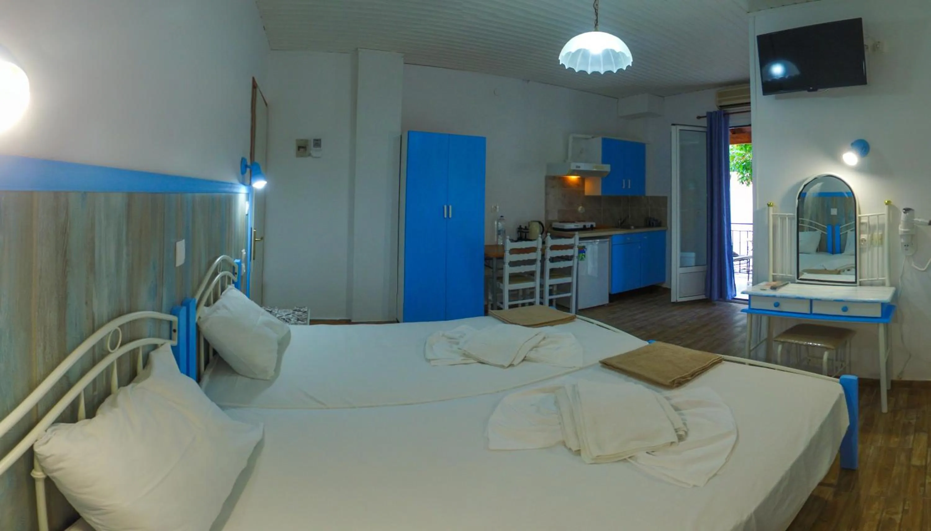 Bed in Anthis Studios