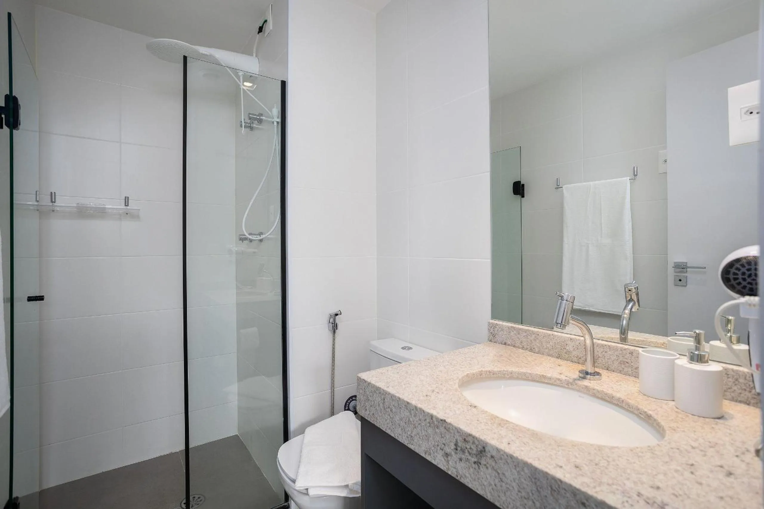 Toilet in Ventura Pinheiros