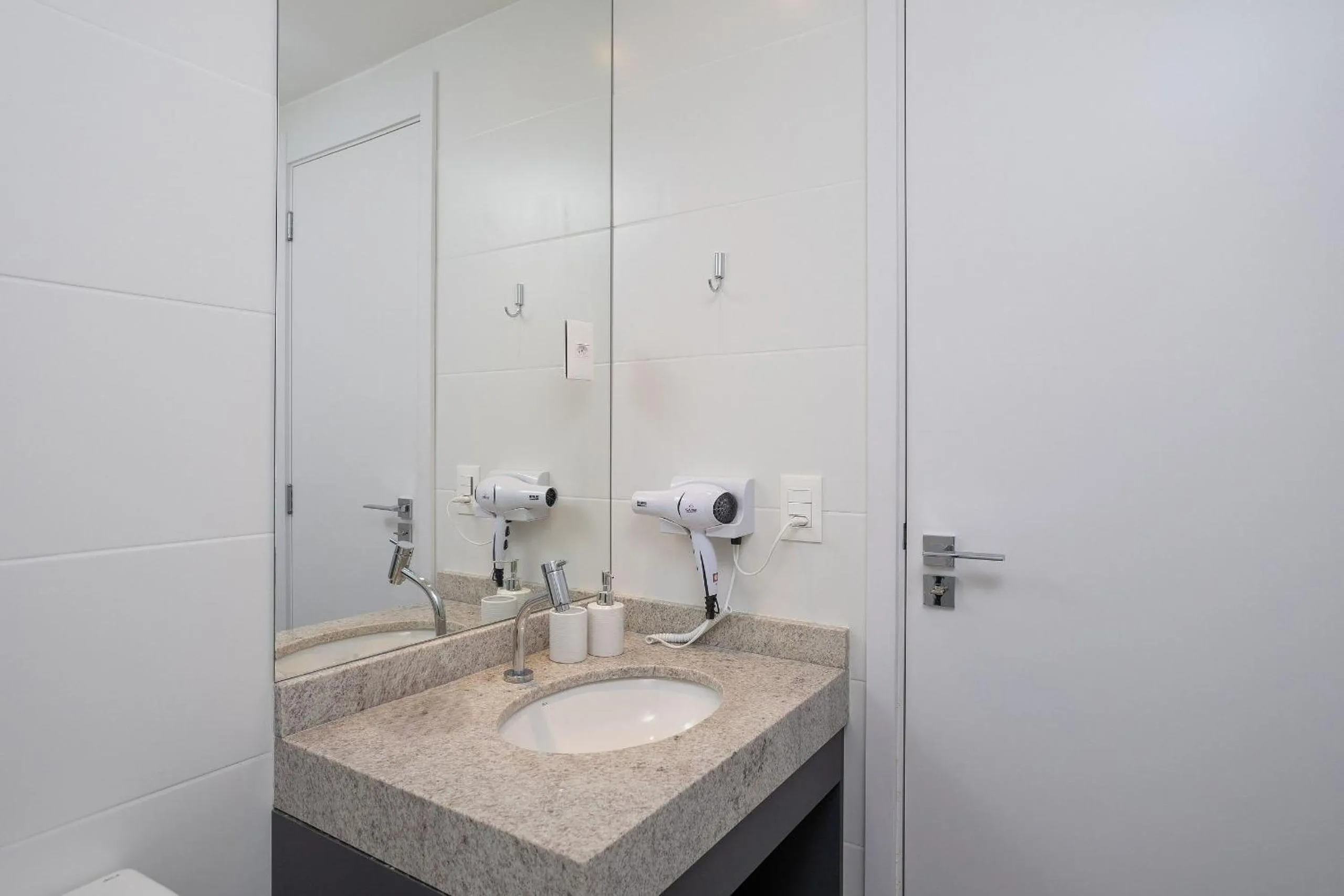 Toilet in Ventura Pinheiros