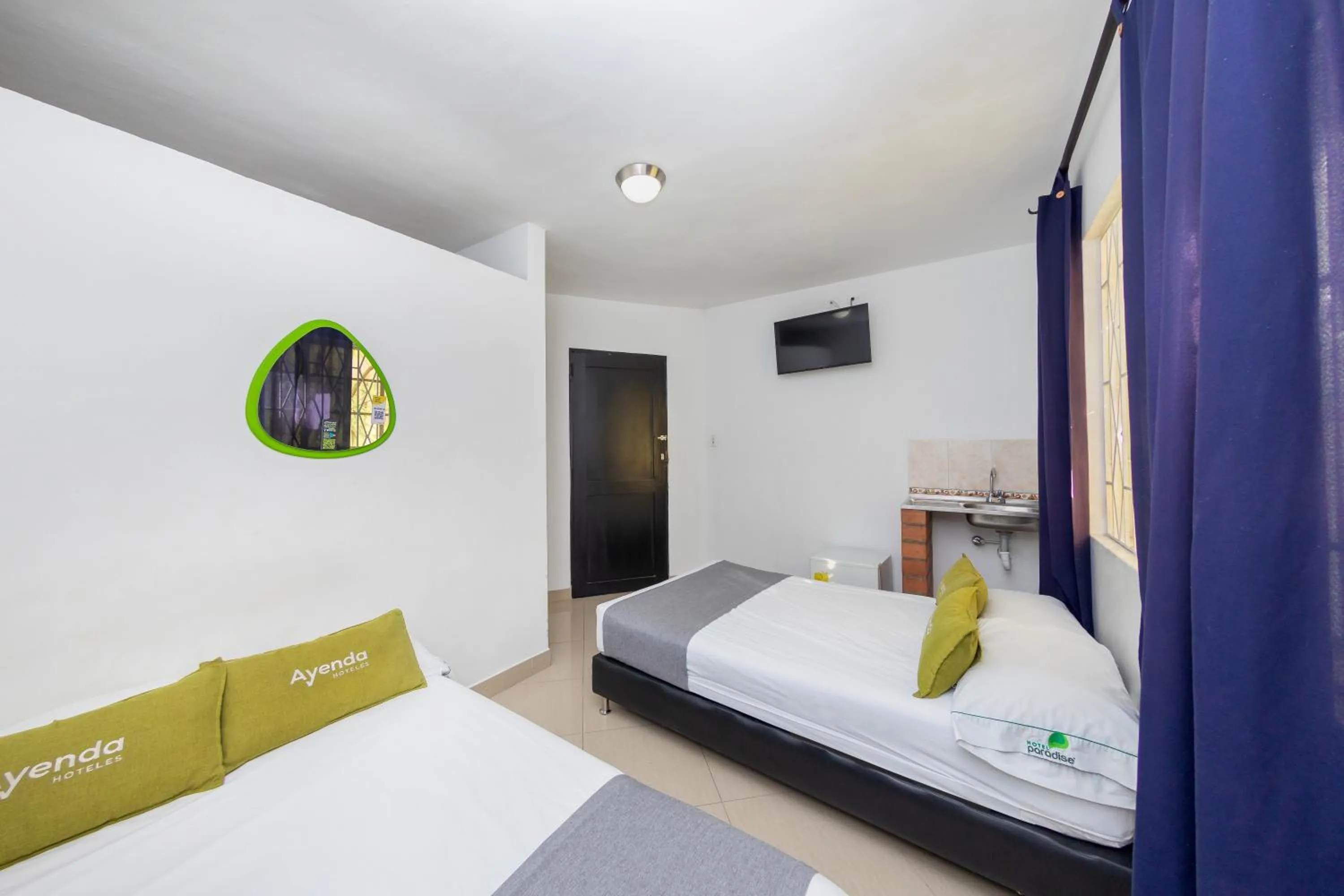 Ayenda 1231 Paradise Center