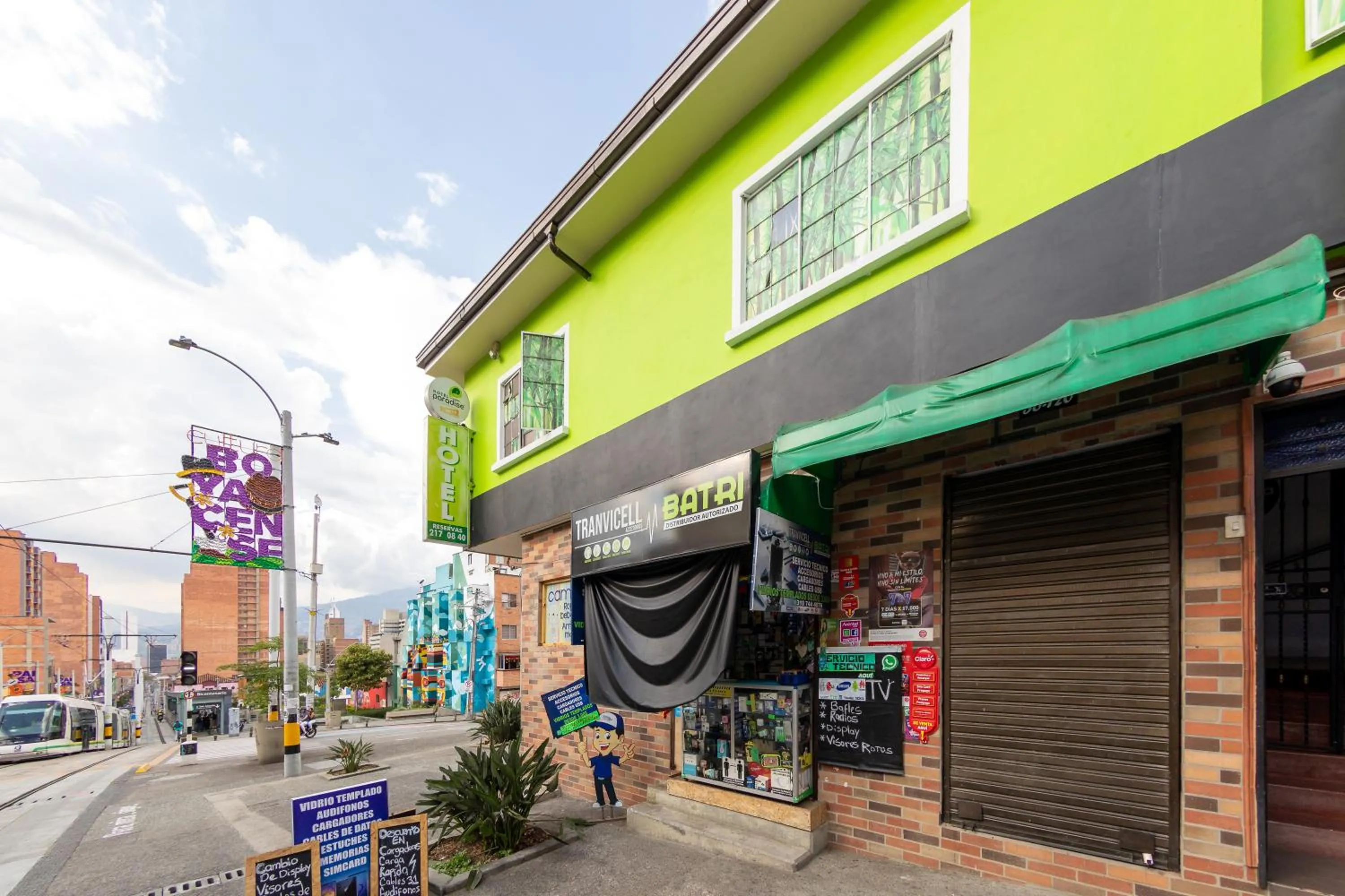 Ayenda 1231 Paradise Center