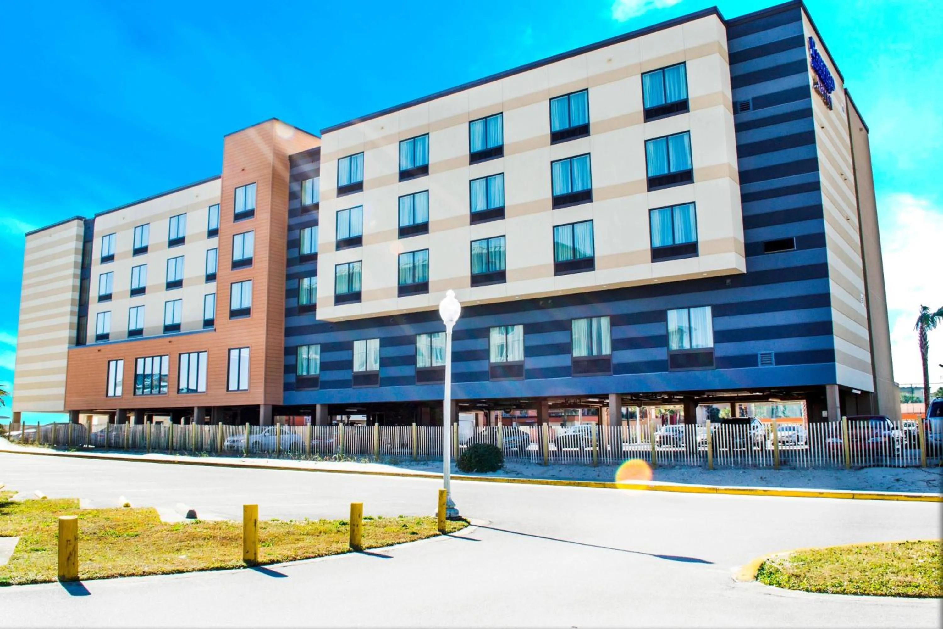 Property building in Fairfield Inn & Suites by Marriott Fort Walton Beach-West Destin