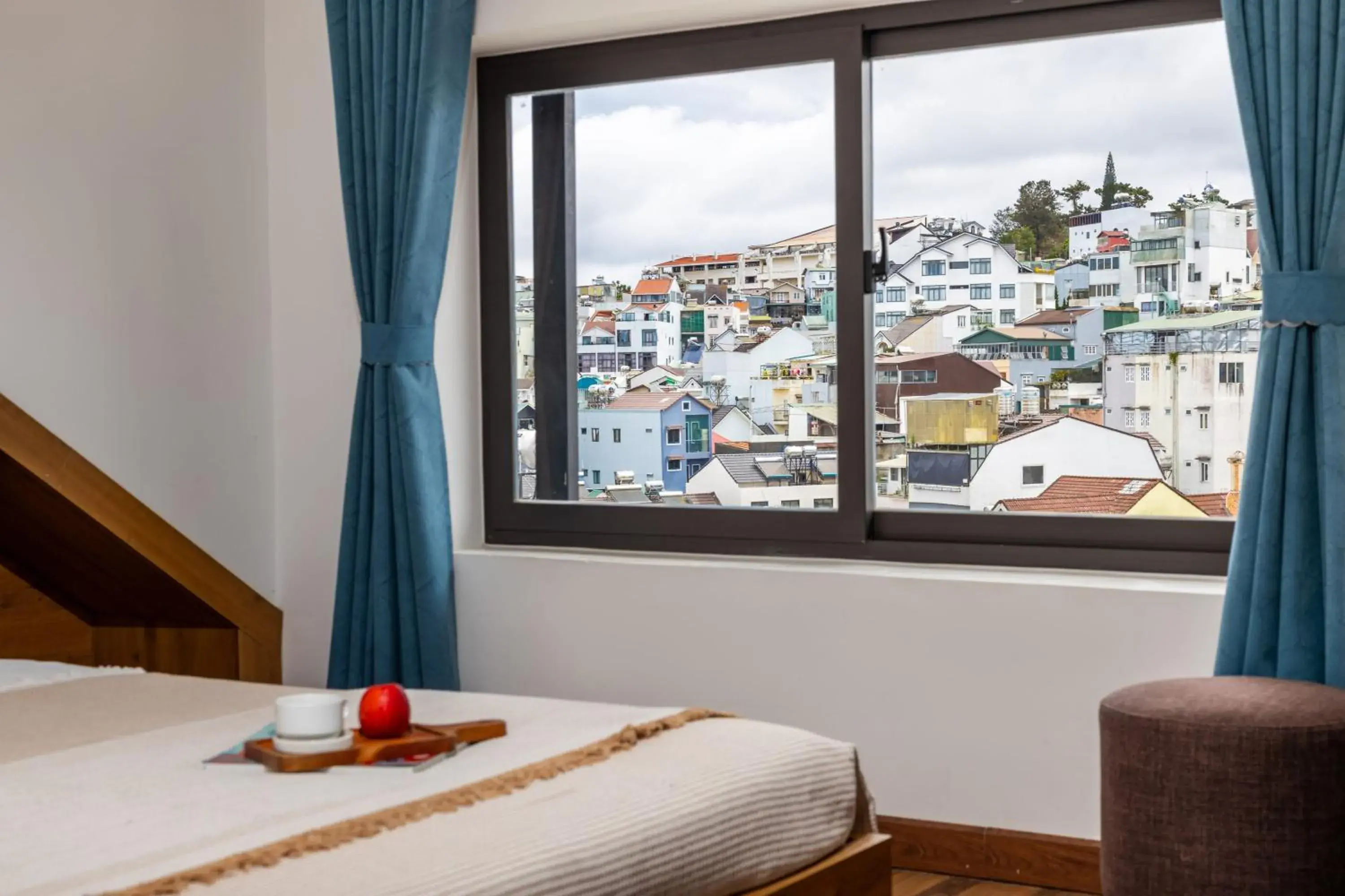 City view, Bed in Cherry Hotel 2 Da Lat City view, Bed in Cherry Hotel 2 Da Lat