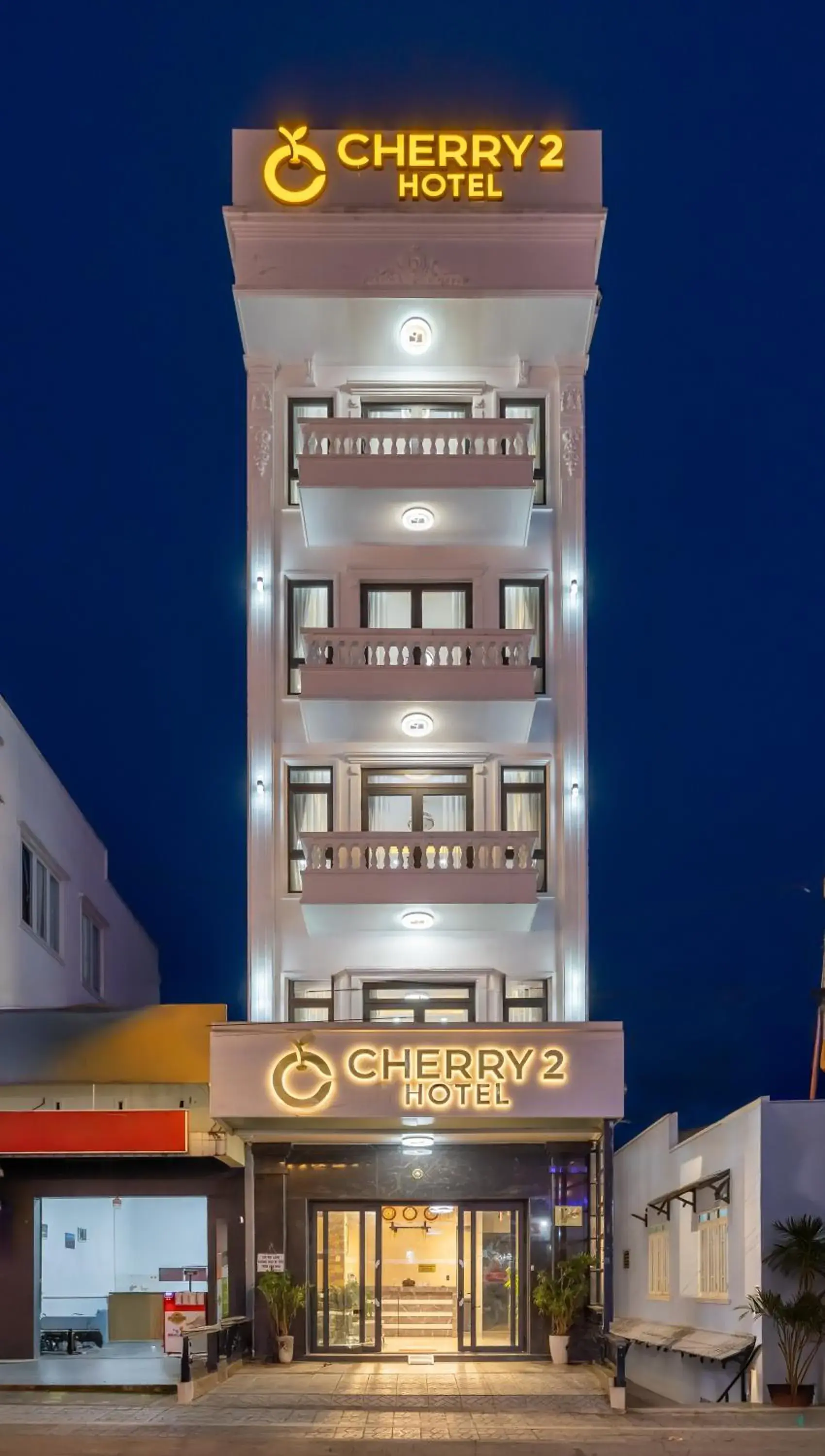 Property building in Cherry Hotel 2 Da Lat Property building in Cherry Hotel 2 Da Lat