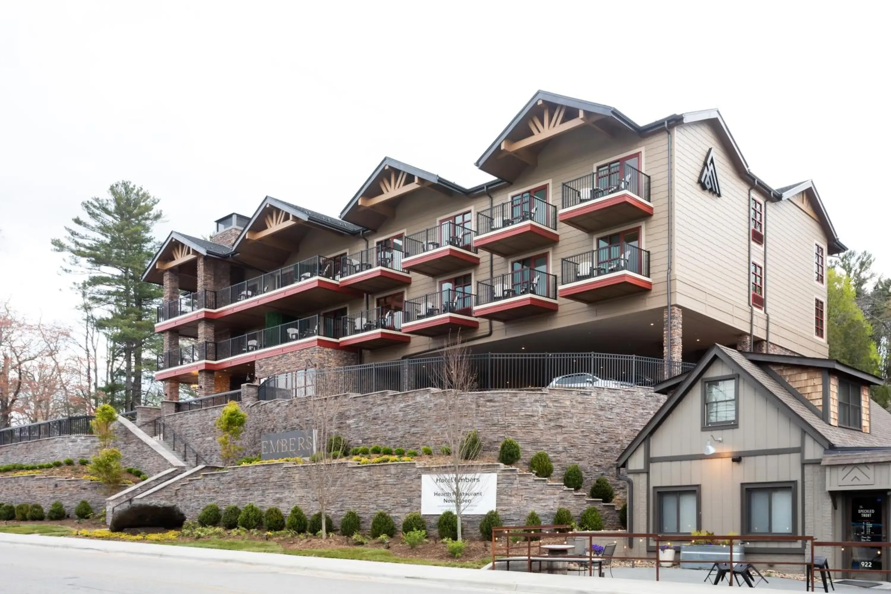 King Room with Garden View in The Embers Hotel King Room with Garden View in The Embers Hotel