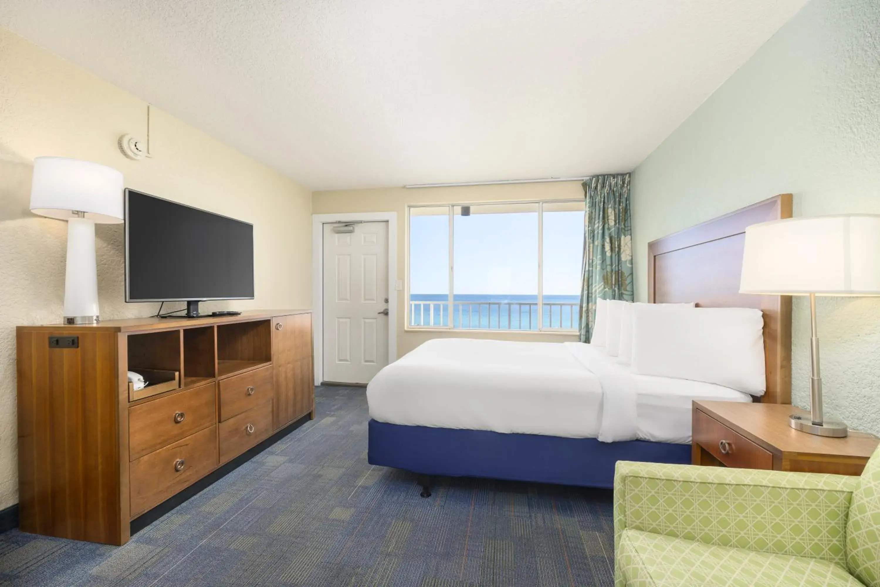 Deluxe Double Room with Sea View in Beachside Resort Panama City Beach Deluxe Double Room with Sea View in Beachside Resort Panama City Beach