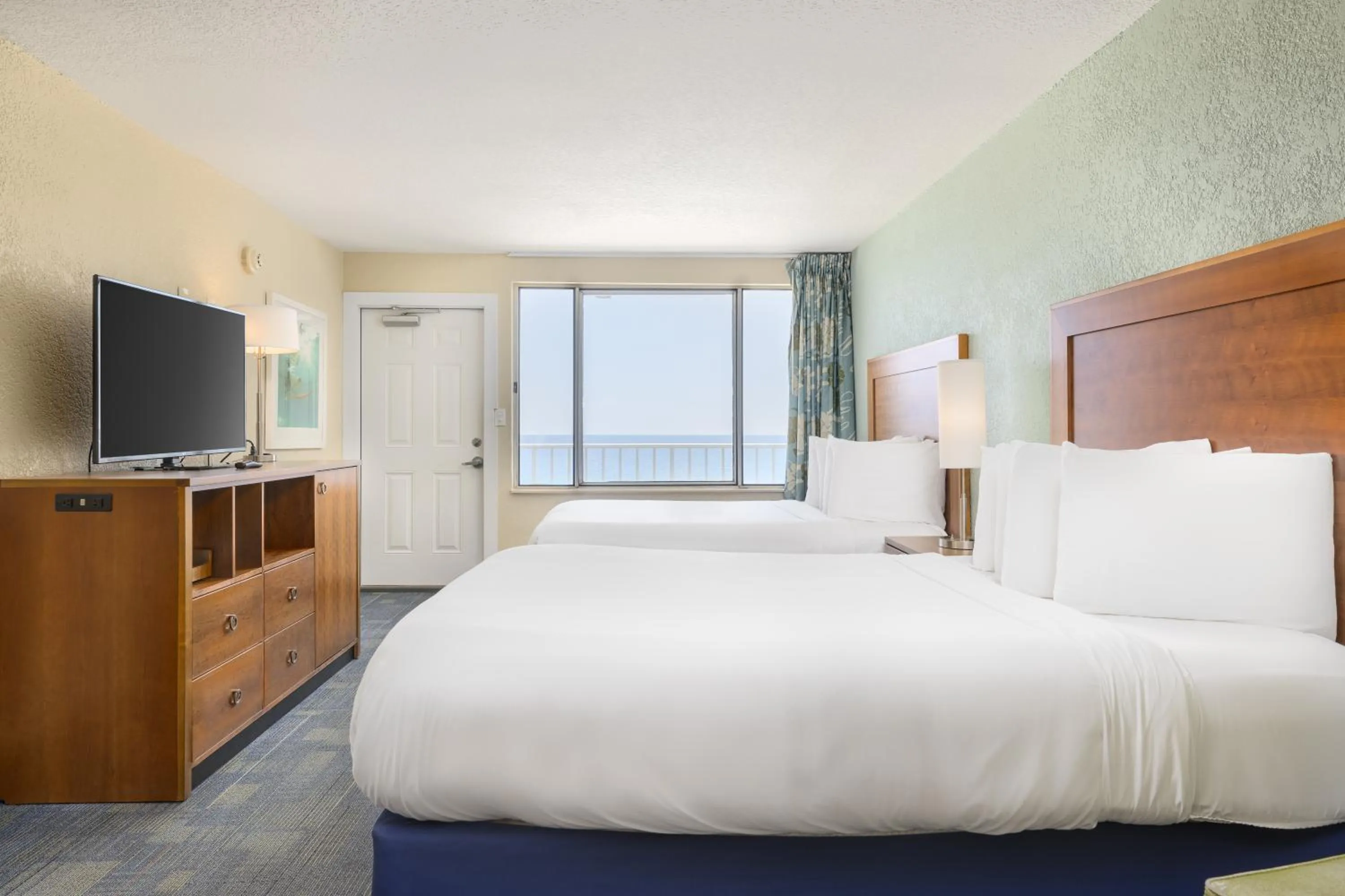 Bed in Beachside Resort Panama City Beach