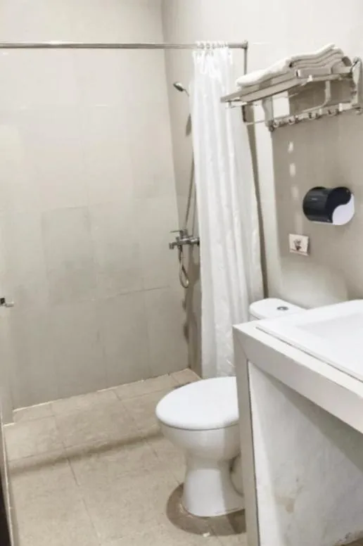 KHARIZ HOTEL