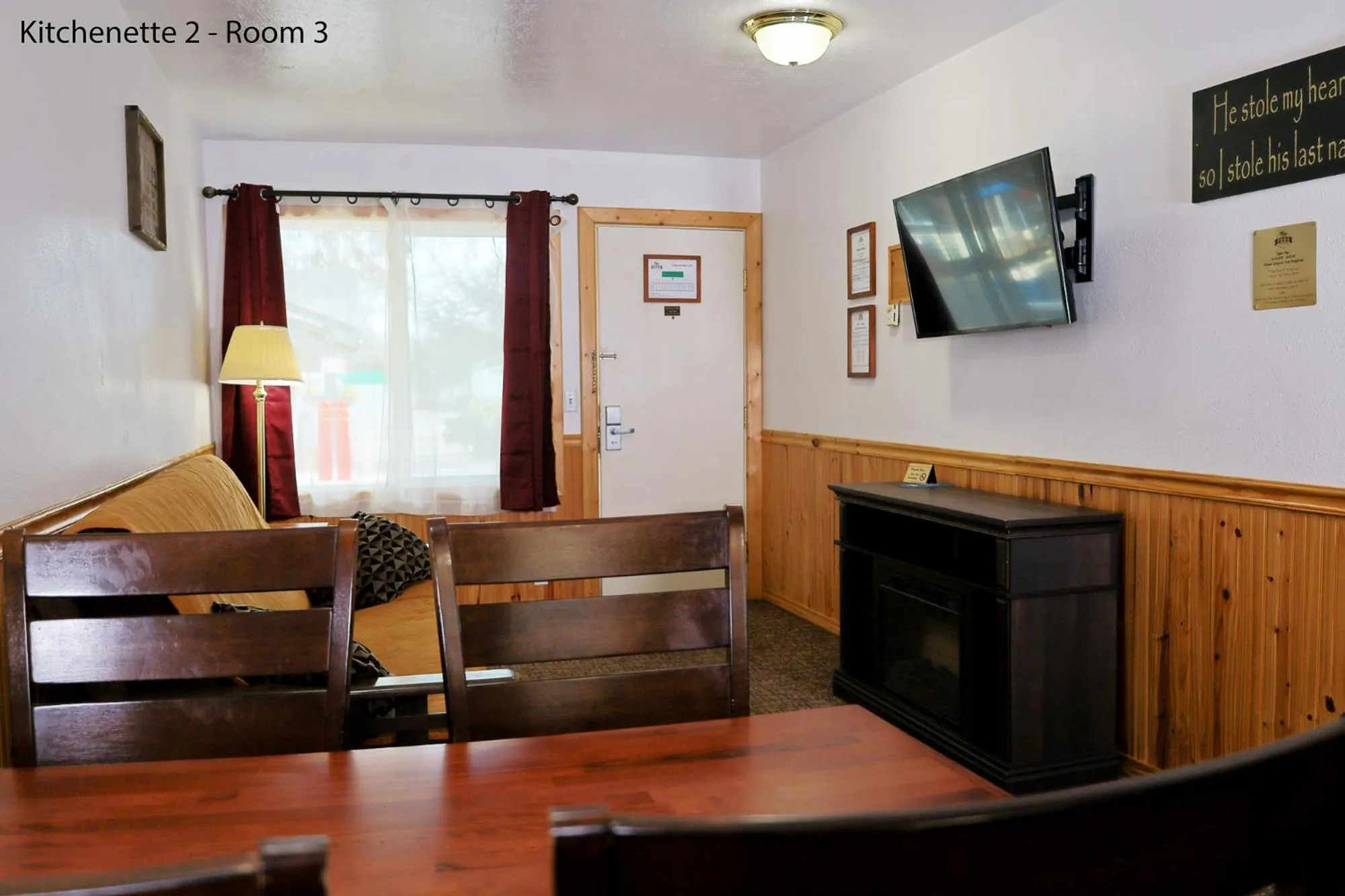 Living room in Park Motel and Cabins