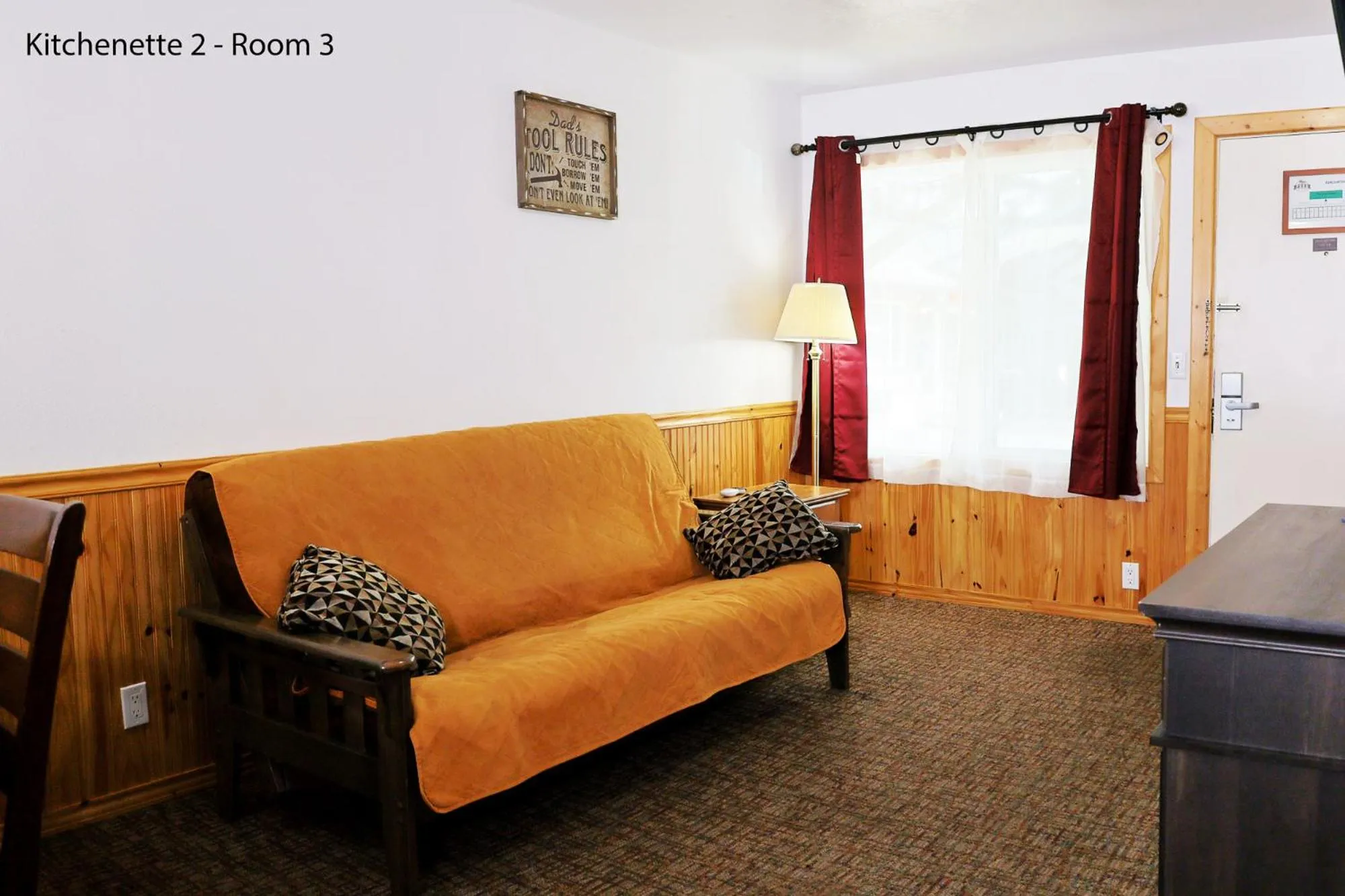 Living room in Park Motel and Cabins