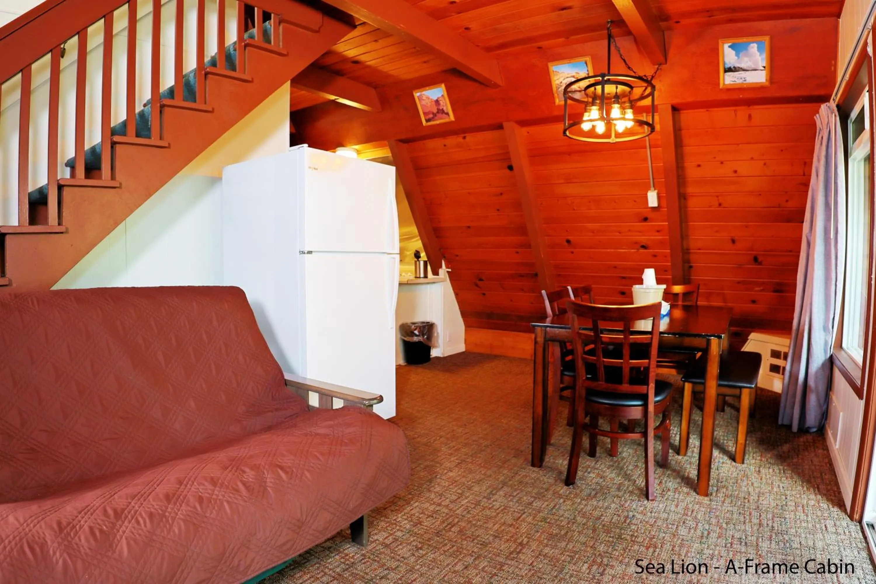 Dining area in Park Motel and Cabins