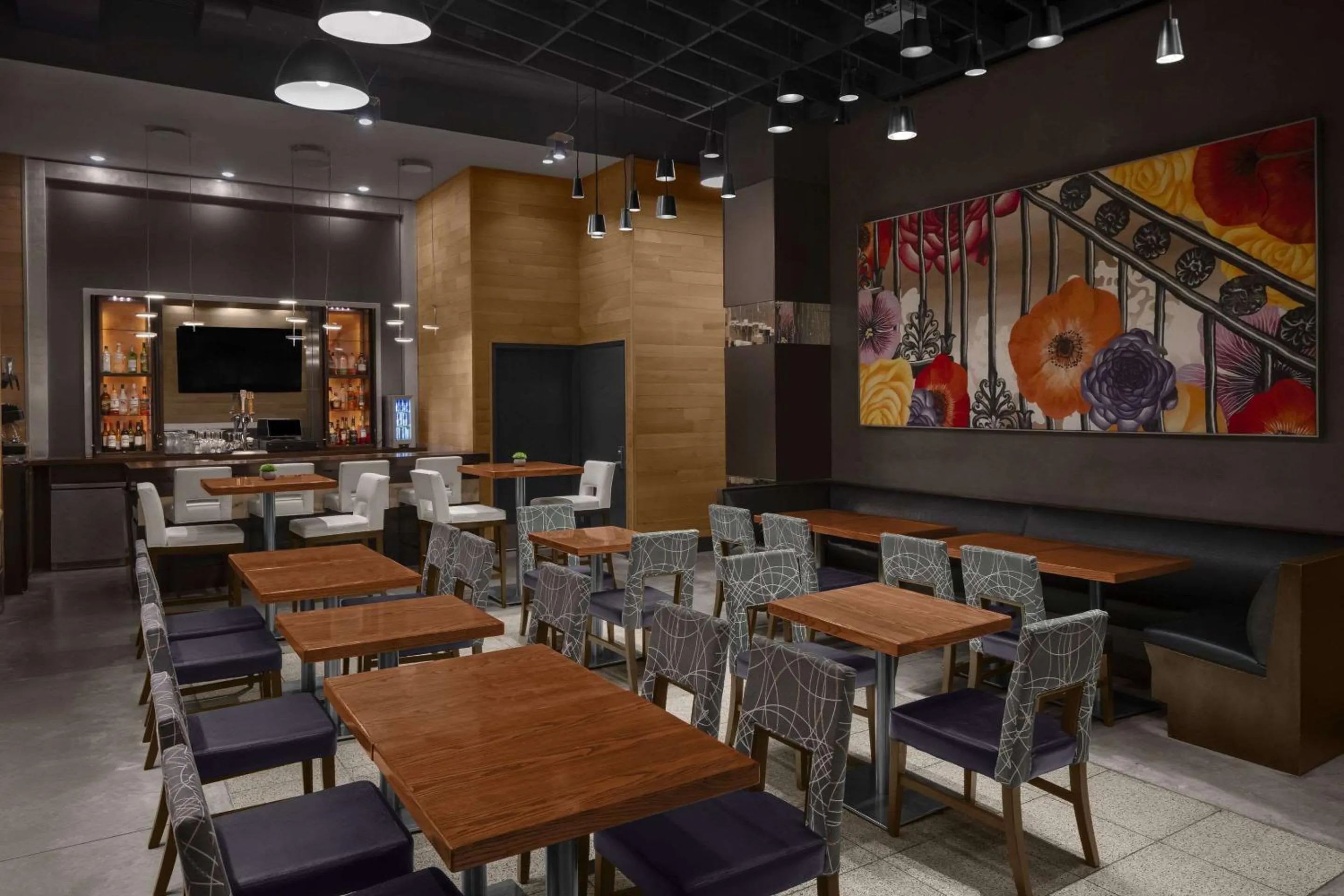 Restaurant/places to eat in Cambria Hotel New York - Chelsea