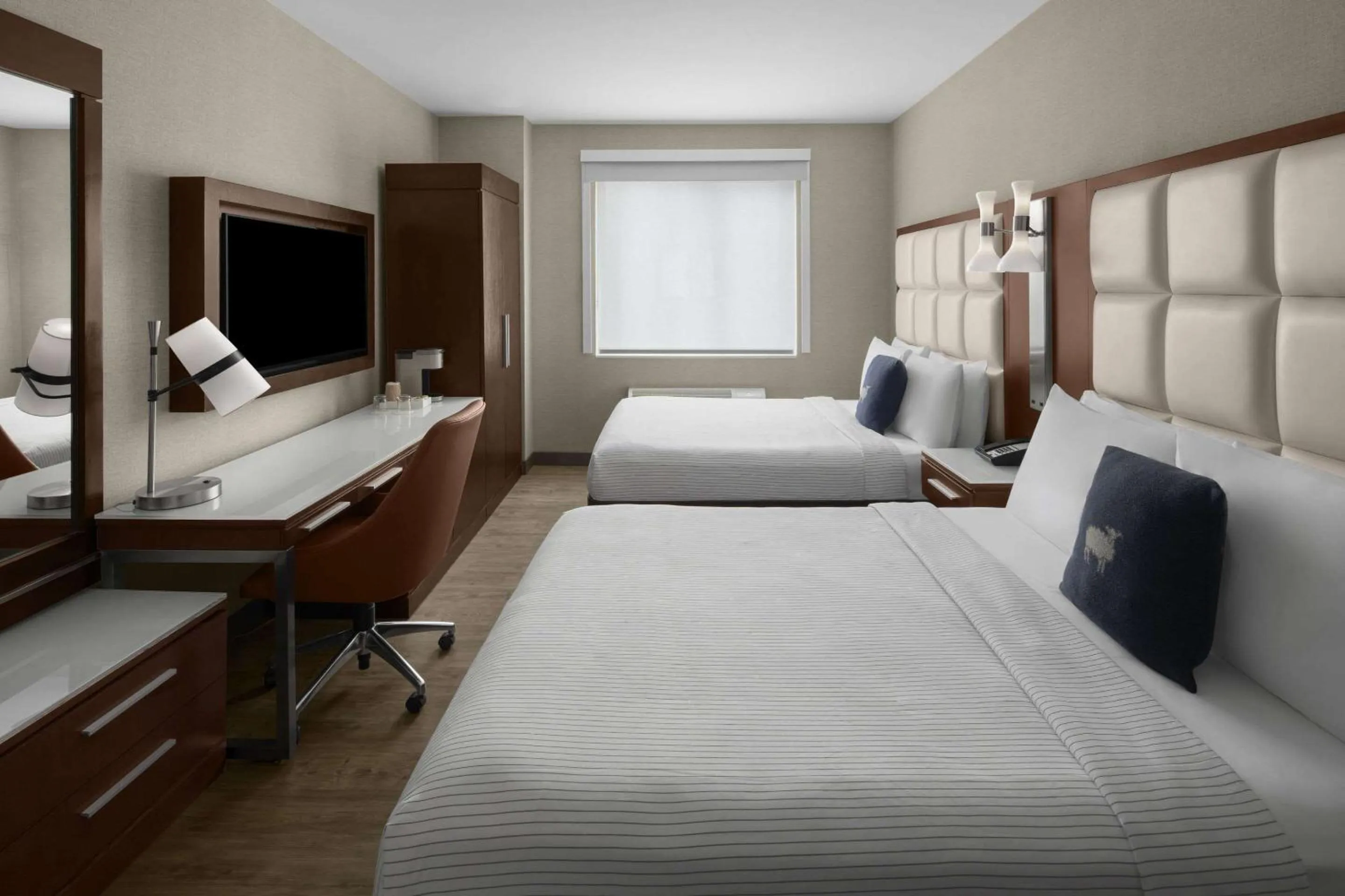 Bedroom, Bed in Cambria Hotel New York - Chelsea