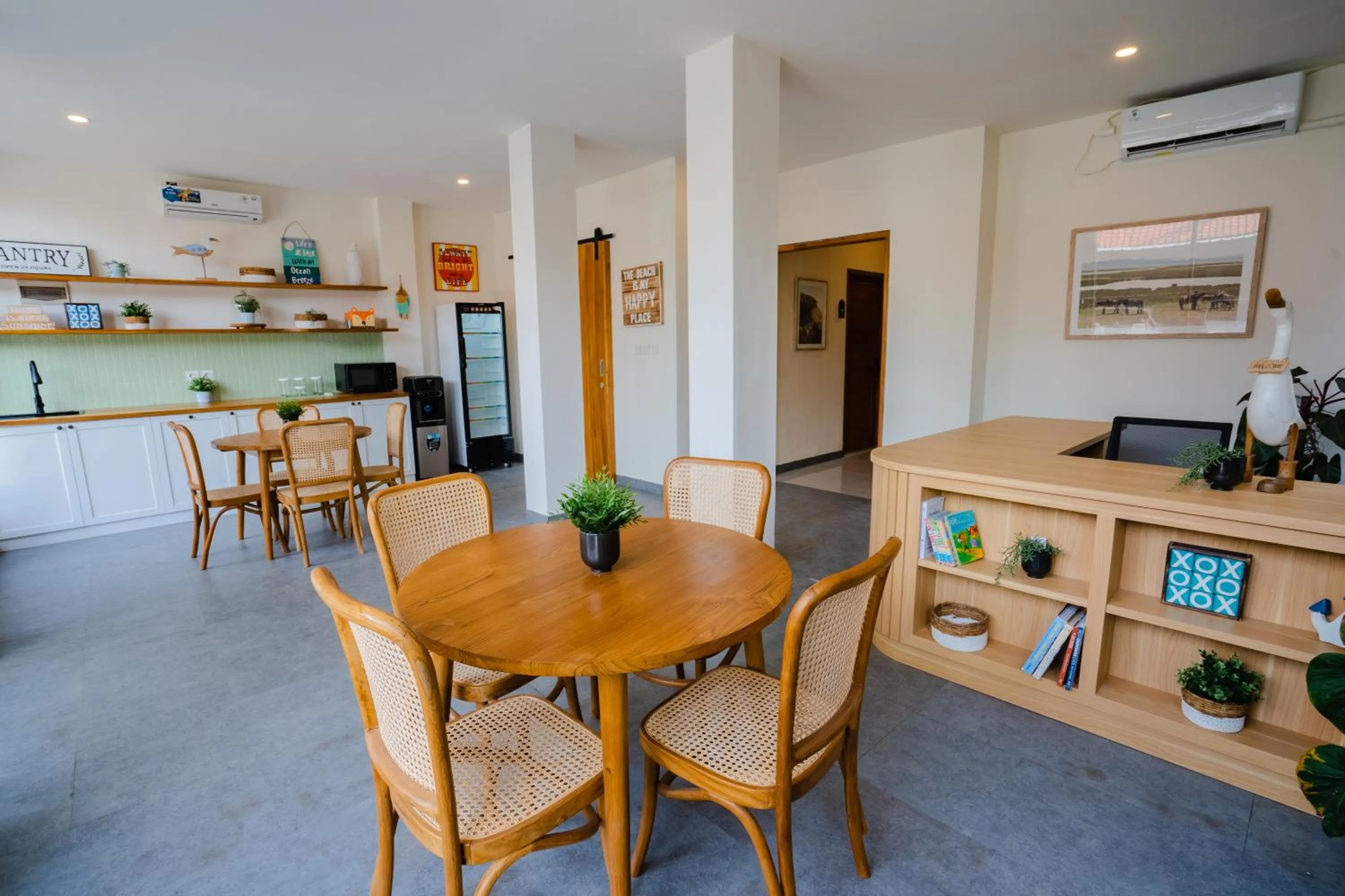 Seating area in Alba Inn Sanur by SooBali