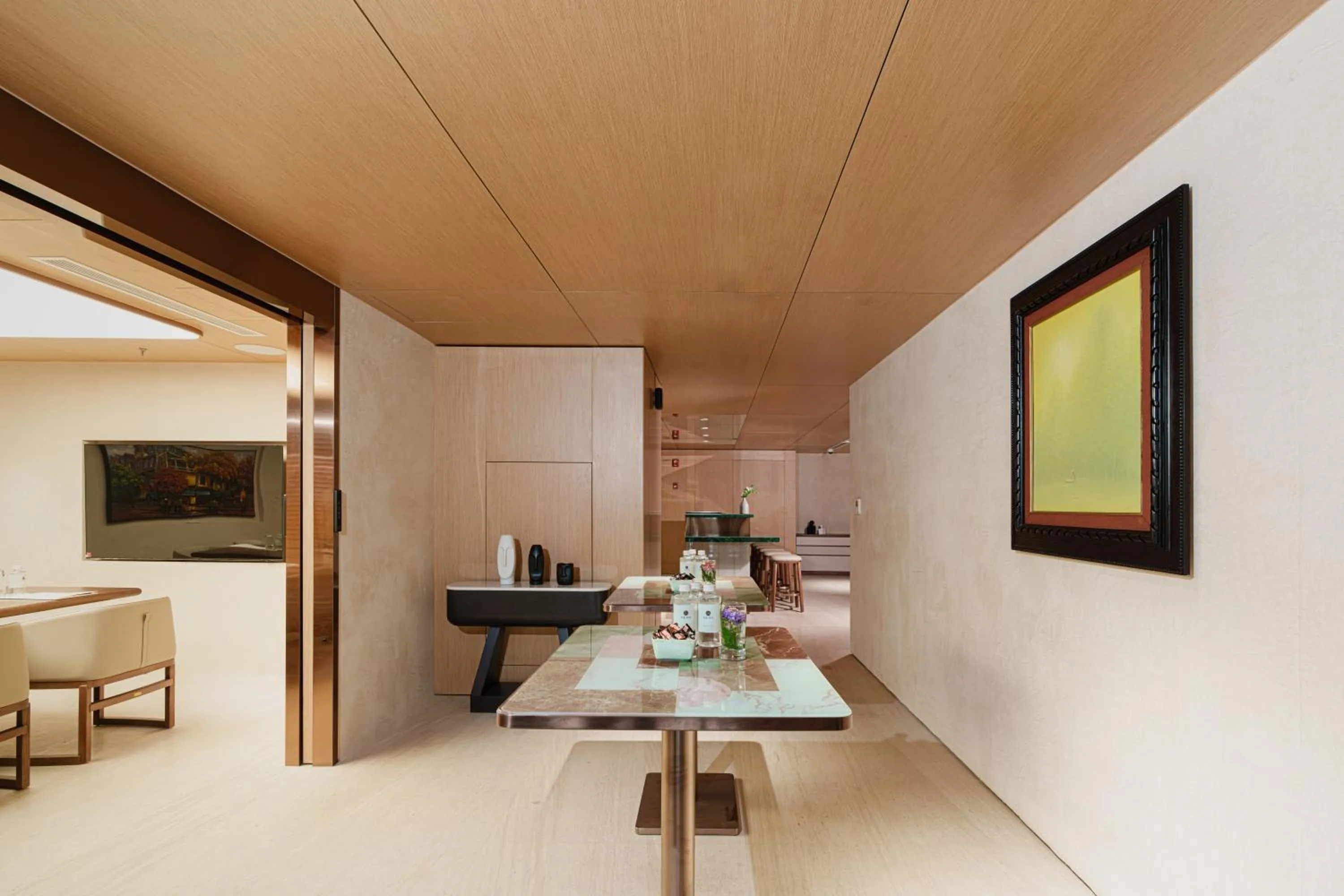 Coffee/tea facilities in The Five Suites Lilas