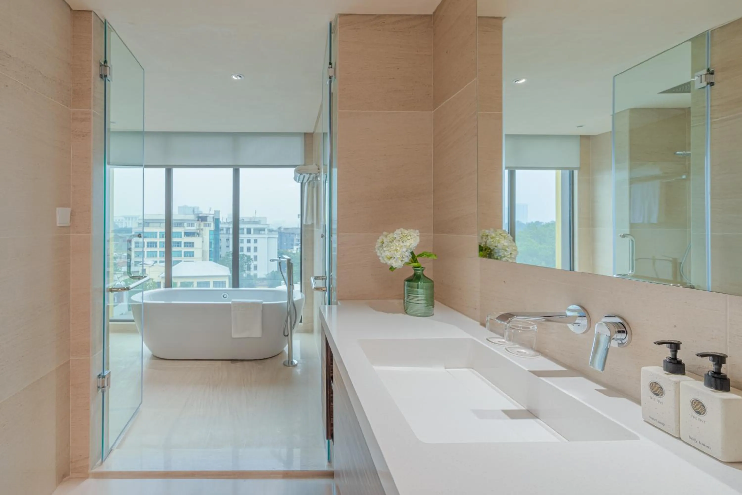 Bathroom in The Five Suites Lilas