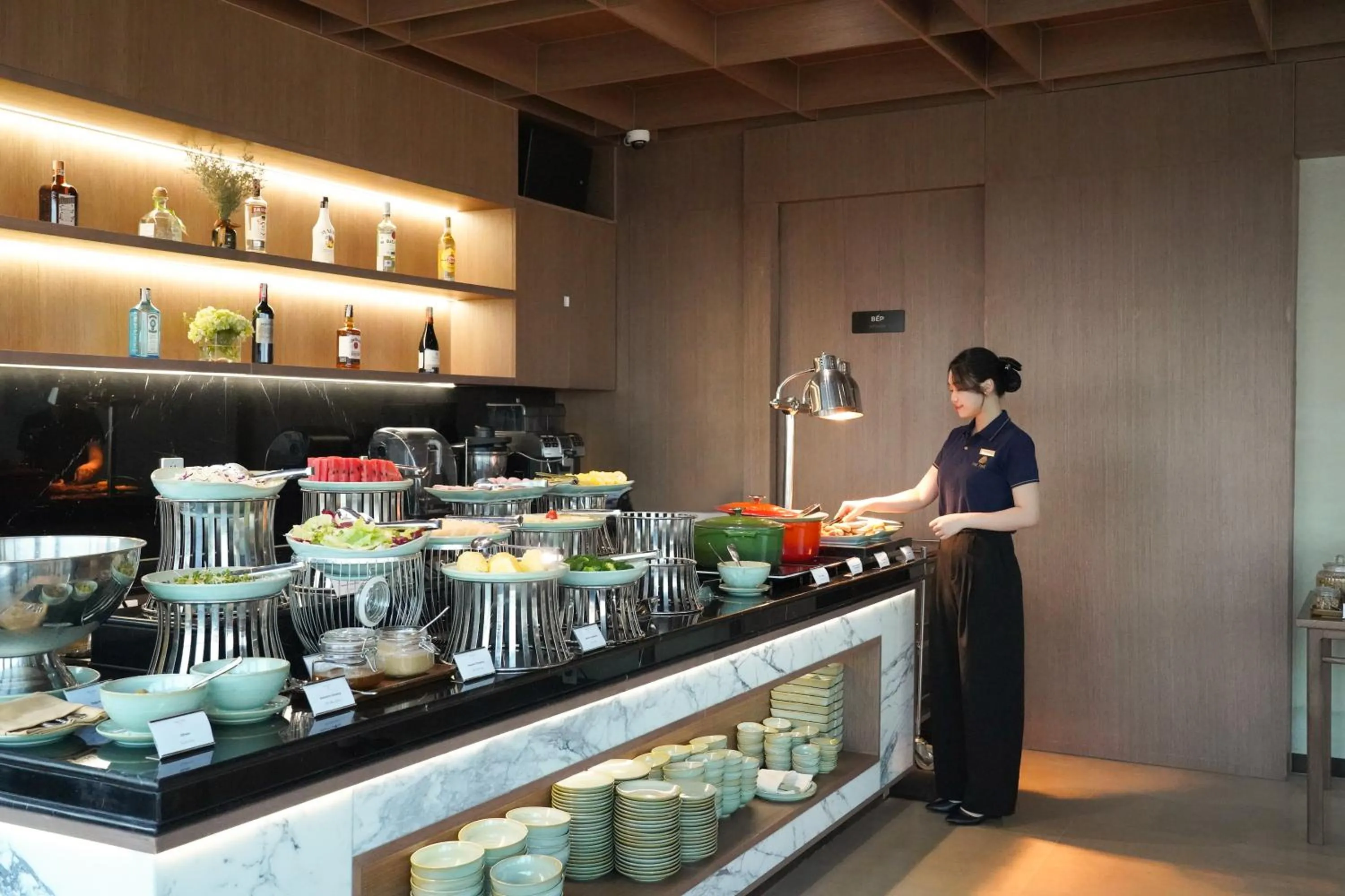 Food and drinks in The Five Suites Lilas