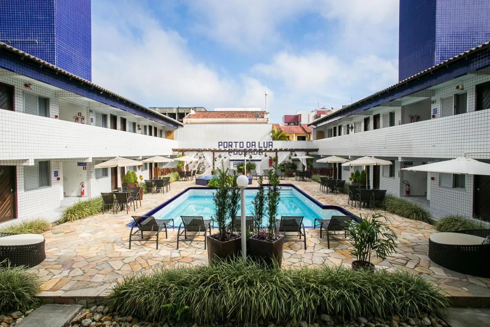 Swimming pool in Hotel Pousada Porto da Lua
