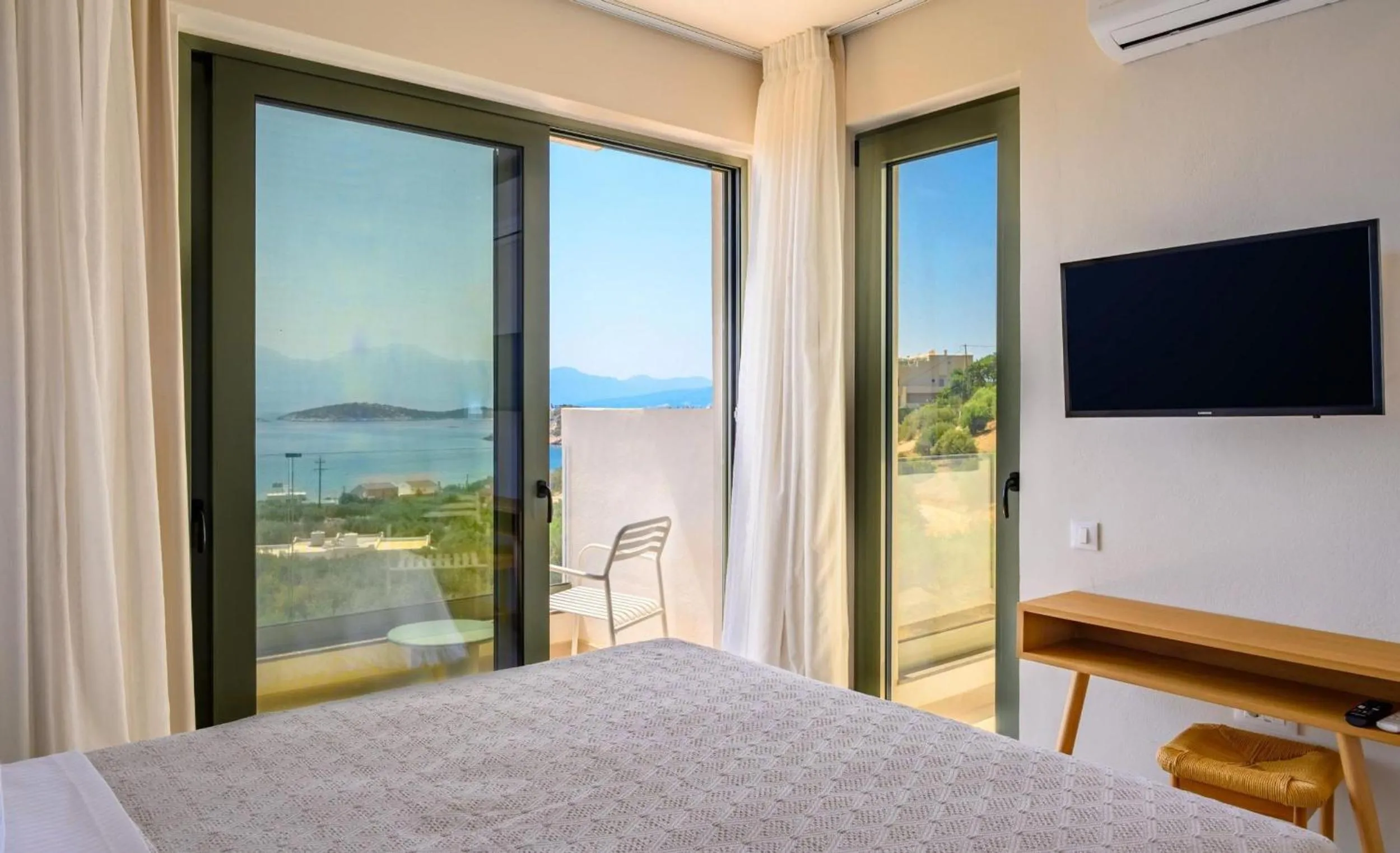 Roots Suites in Crete
