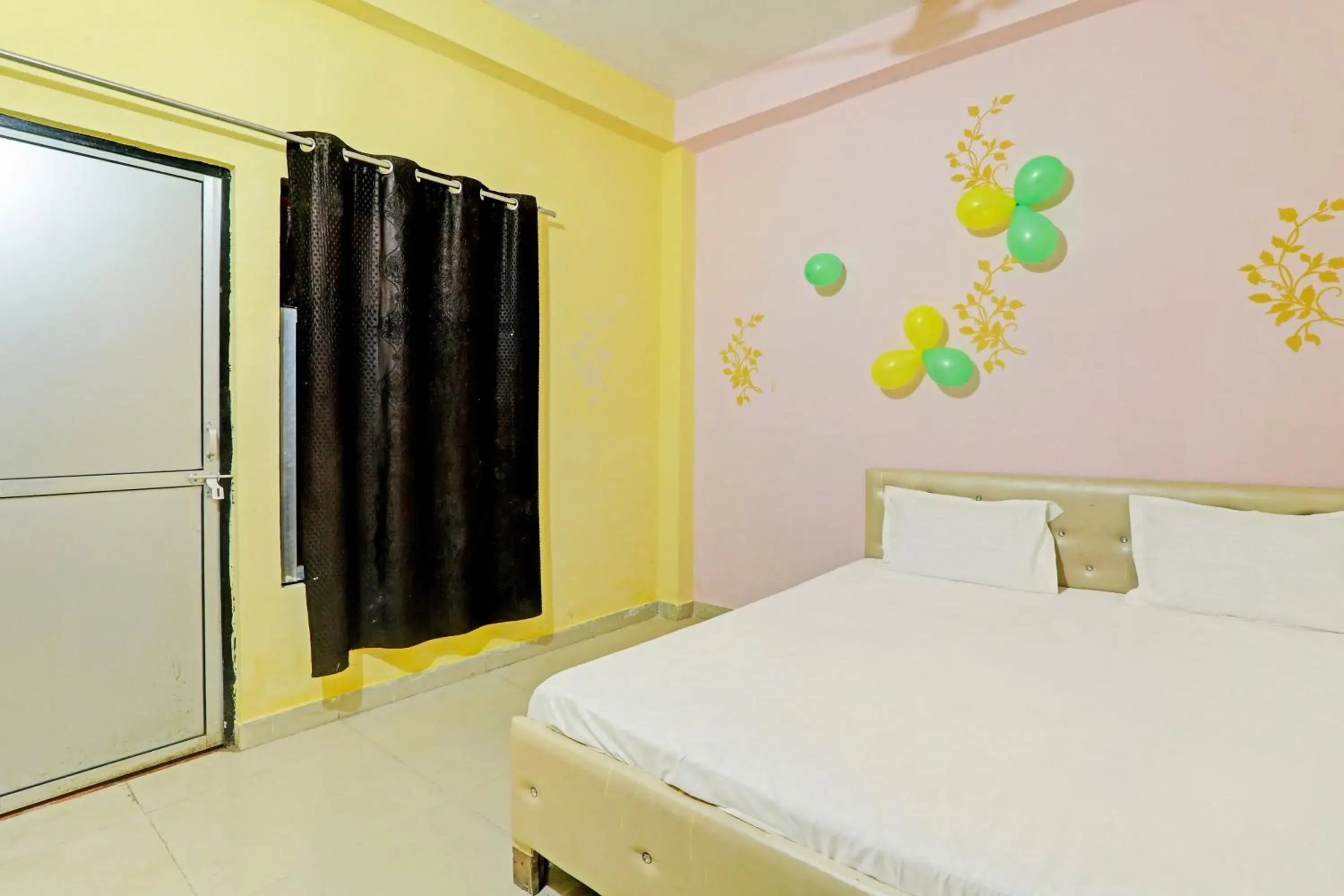 Bedroom, Bed in Hotel O Golden Grand Bedroom, Bed in Hotel O Golden Grand