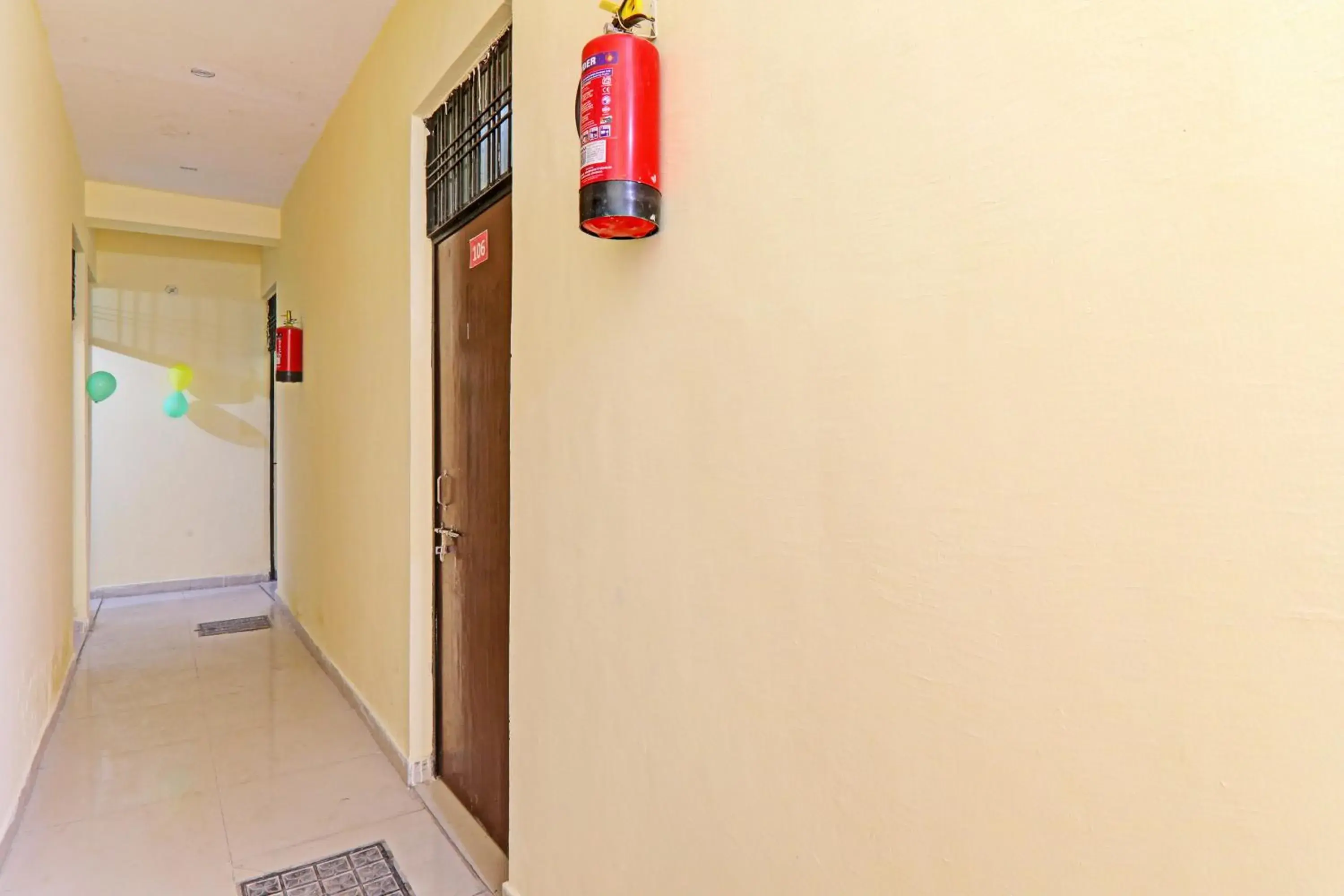 Lobby or reception in Hotel O Golden Grand Lobby or reception in Hotel O Golden Grand