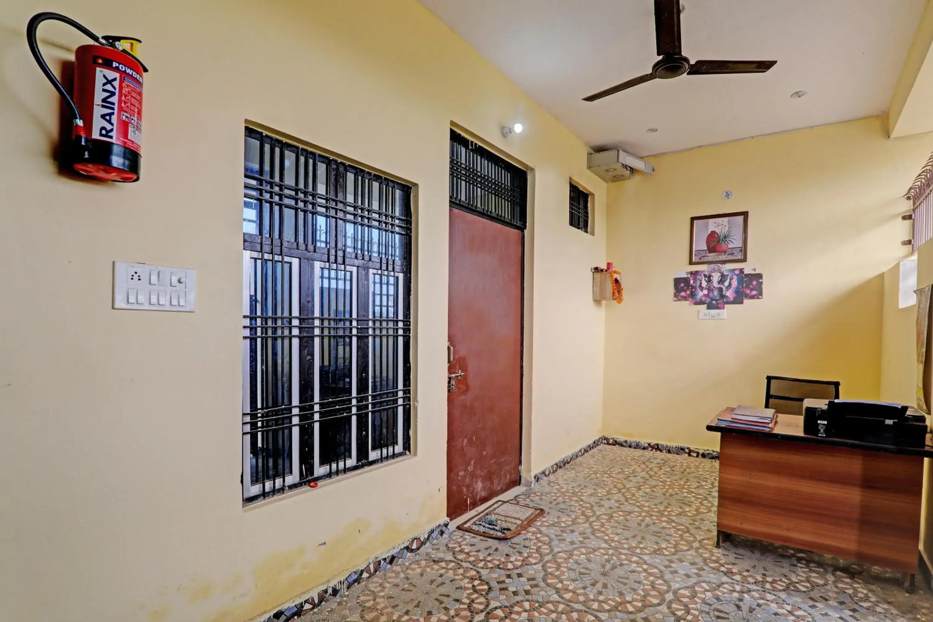 Lobby or reception in Hotel O Golden Grand Lobby or reception in Hotel O Golden Grand