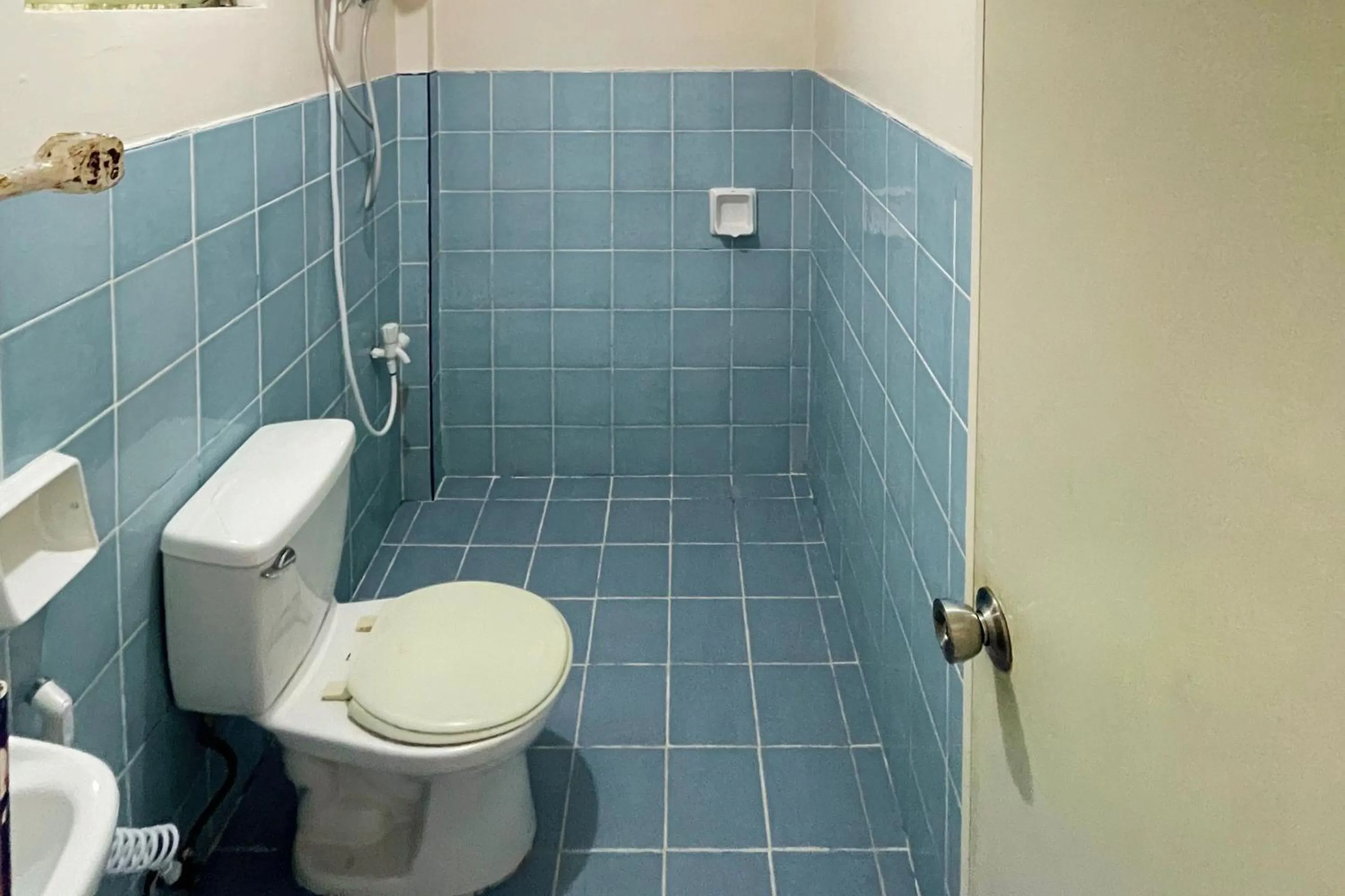 Bathroom in Durhan White Beach Resort powered by Cocotel