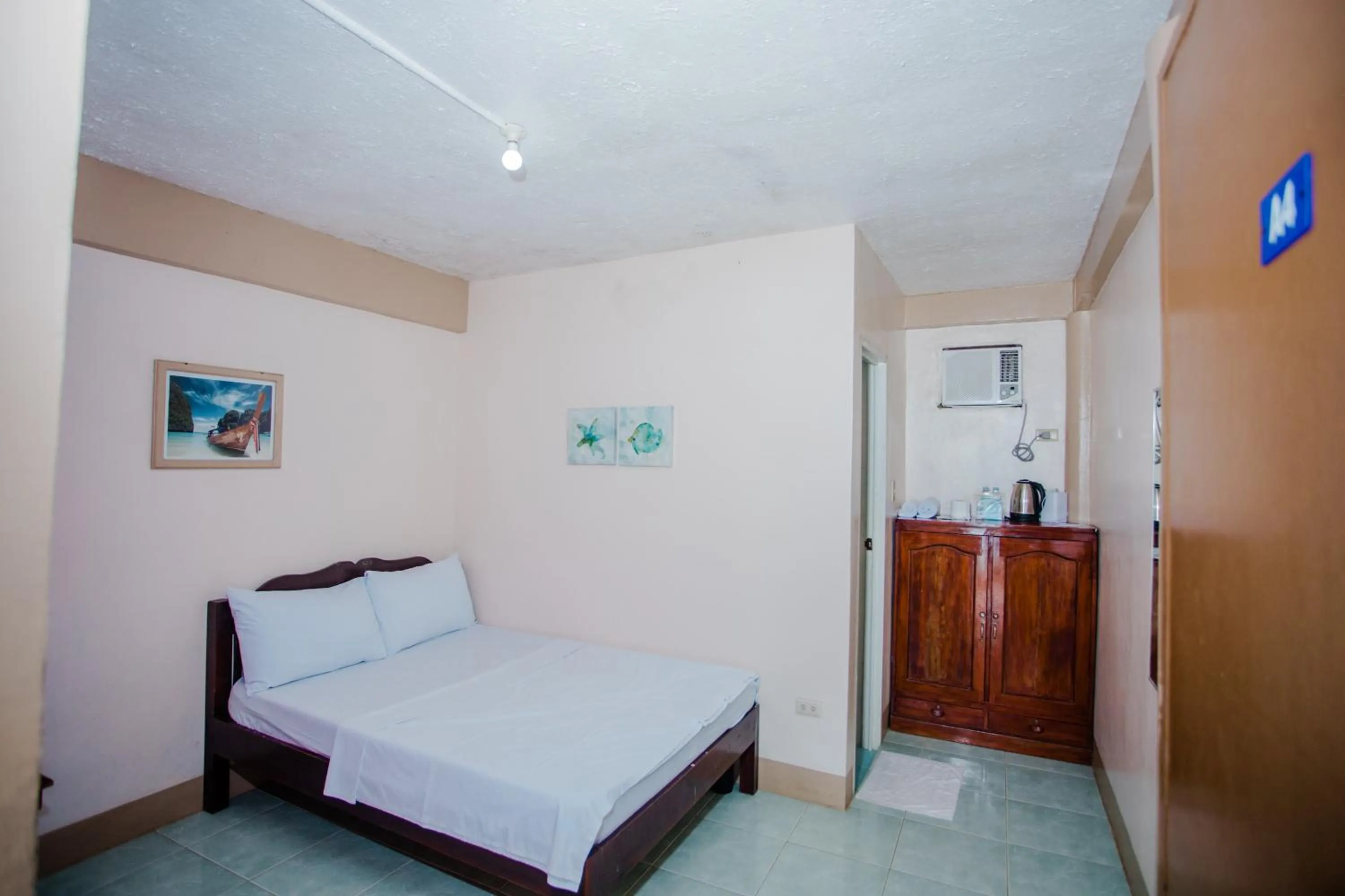 Bedroom, Bed in Durhan White Beach Resort powered by Cocotel