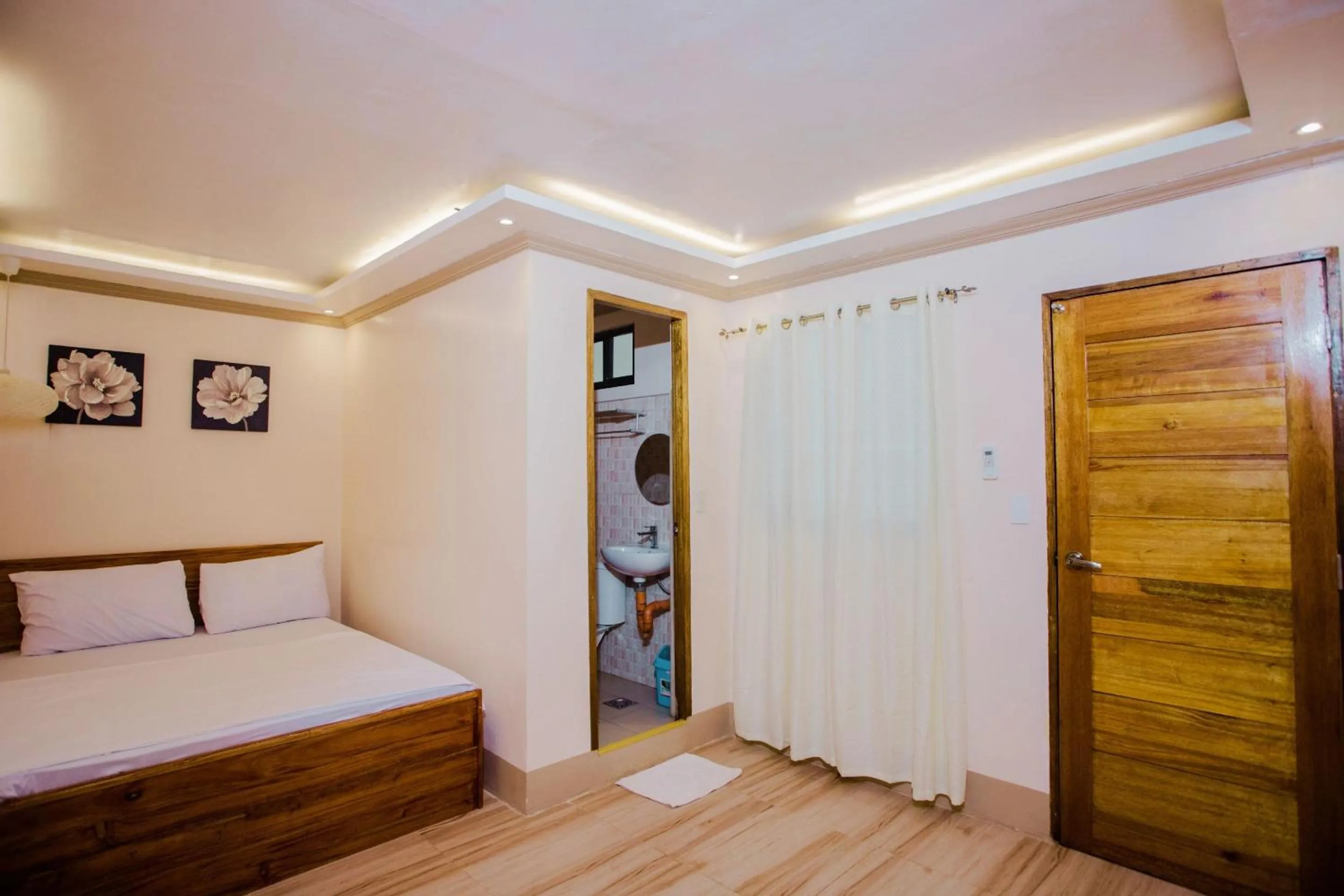 Bedroom, Bed in Durhan White Beach Resort powered by Cocotel