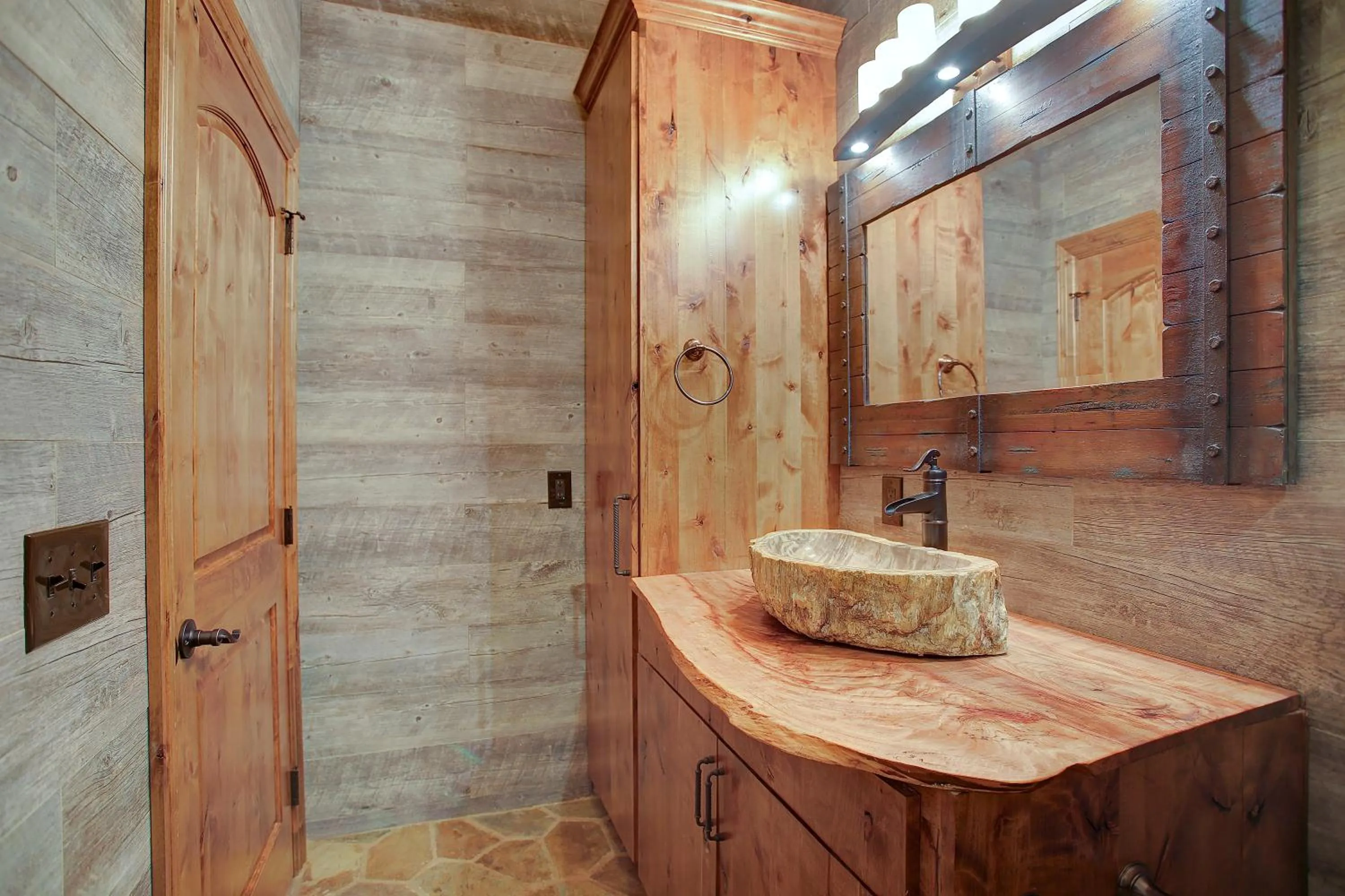 Sara's Inn on the Boulevard