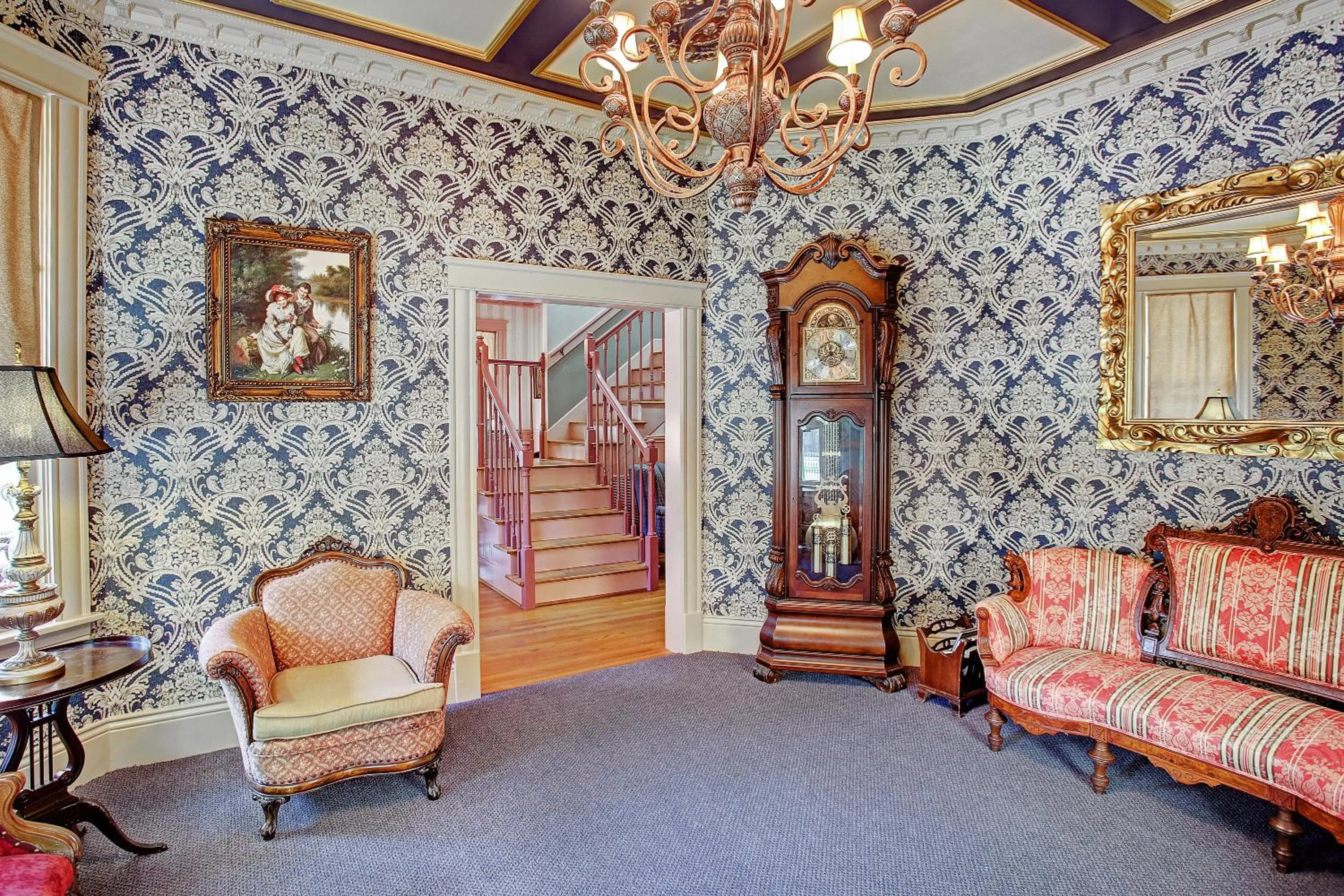 Sara's Inn on the Boulevard