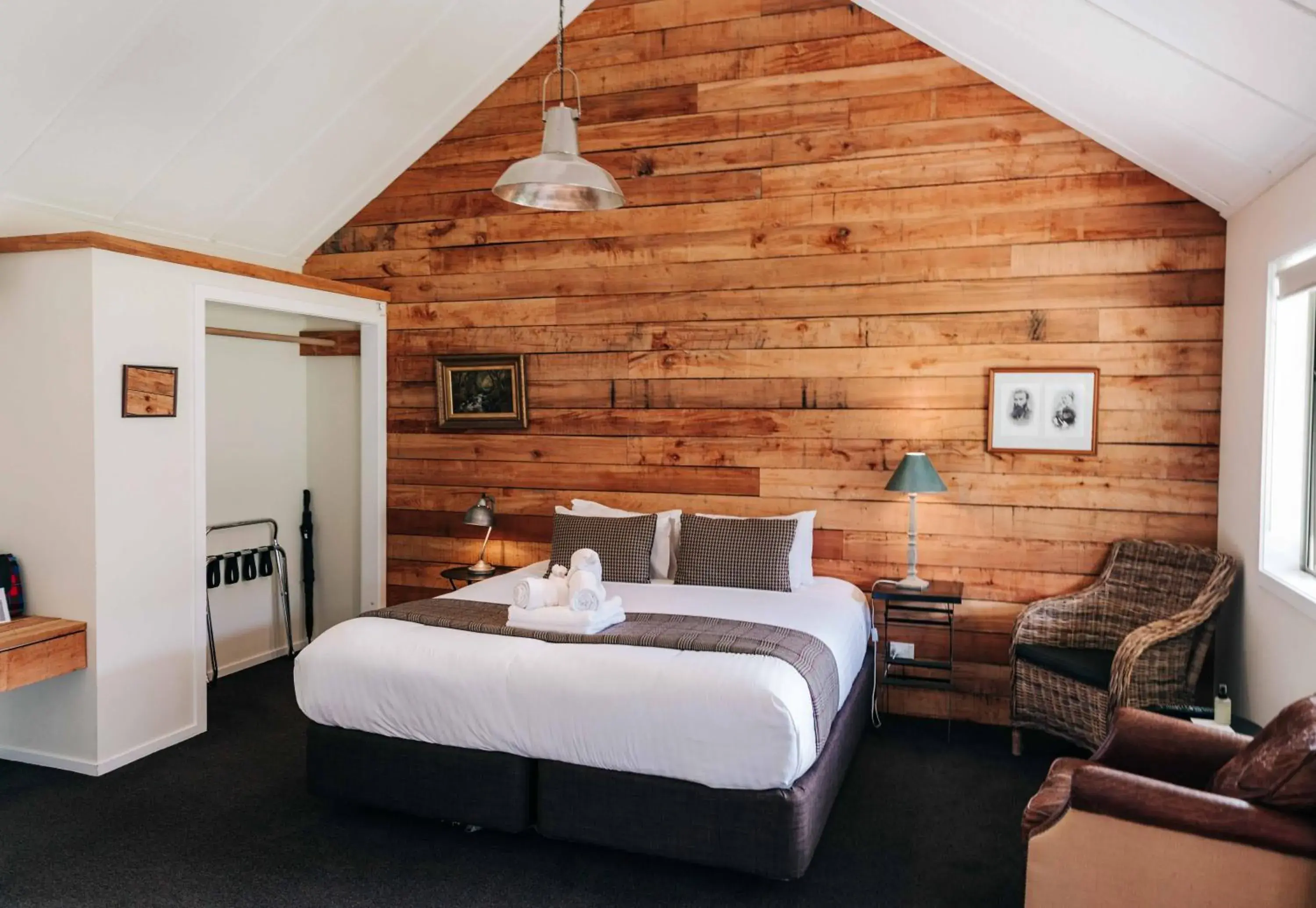 Photo of the whole room, Bed in Cottages at Kinross Photo of the whole room, Bed in Cottages at Kinross