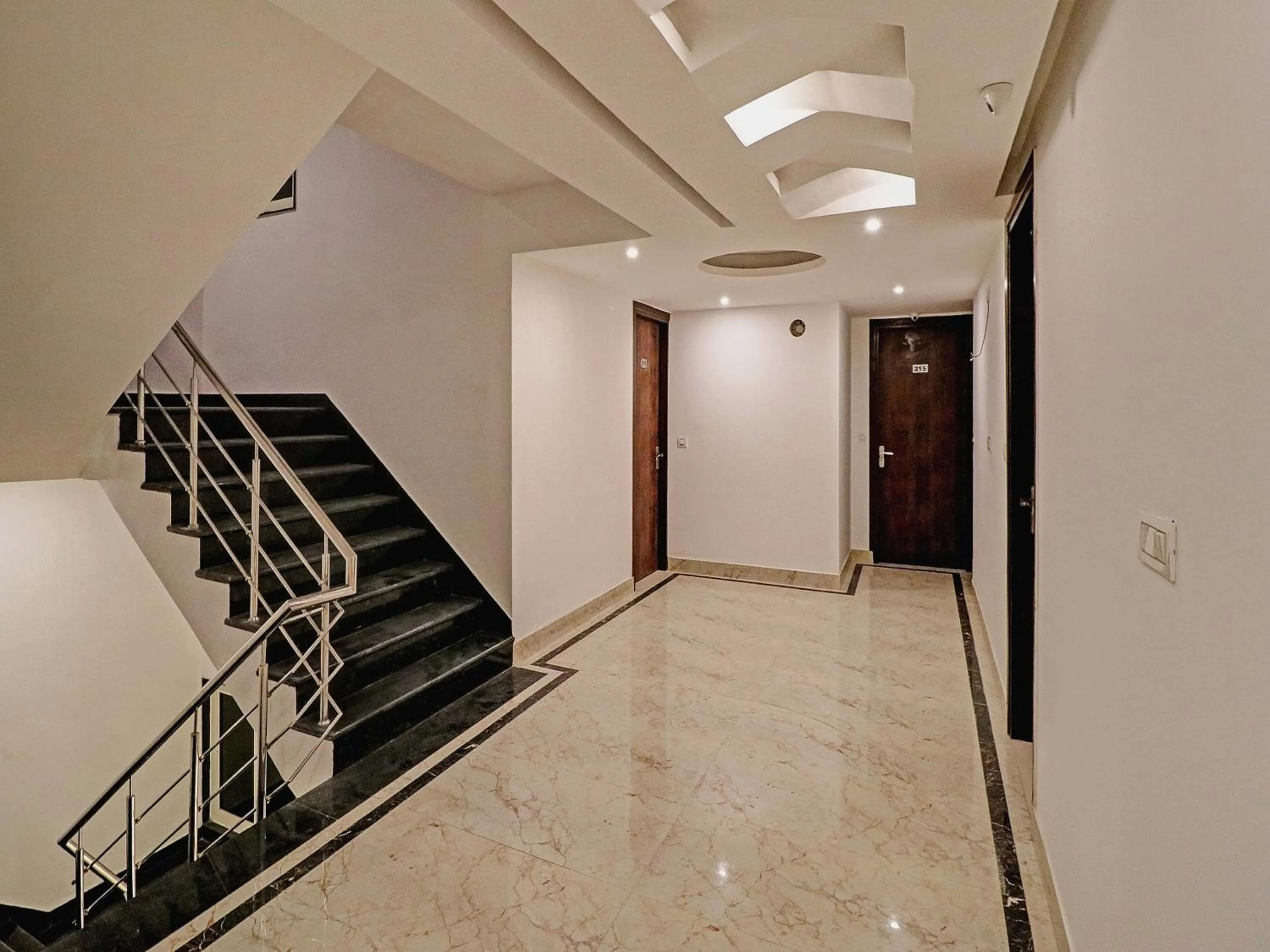 Lobby or reception in OYO 84125 Hotel Tark Inn