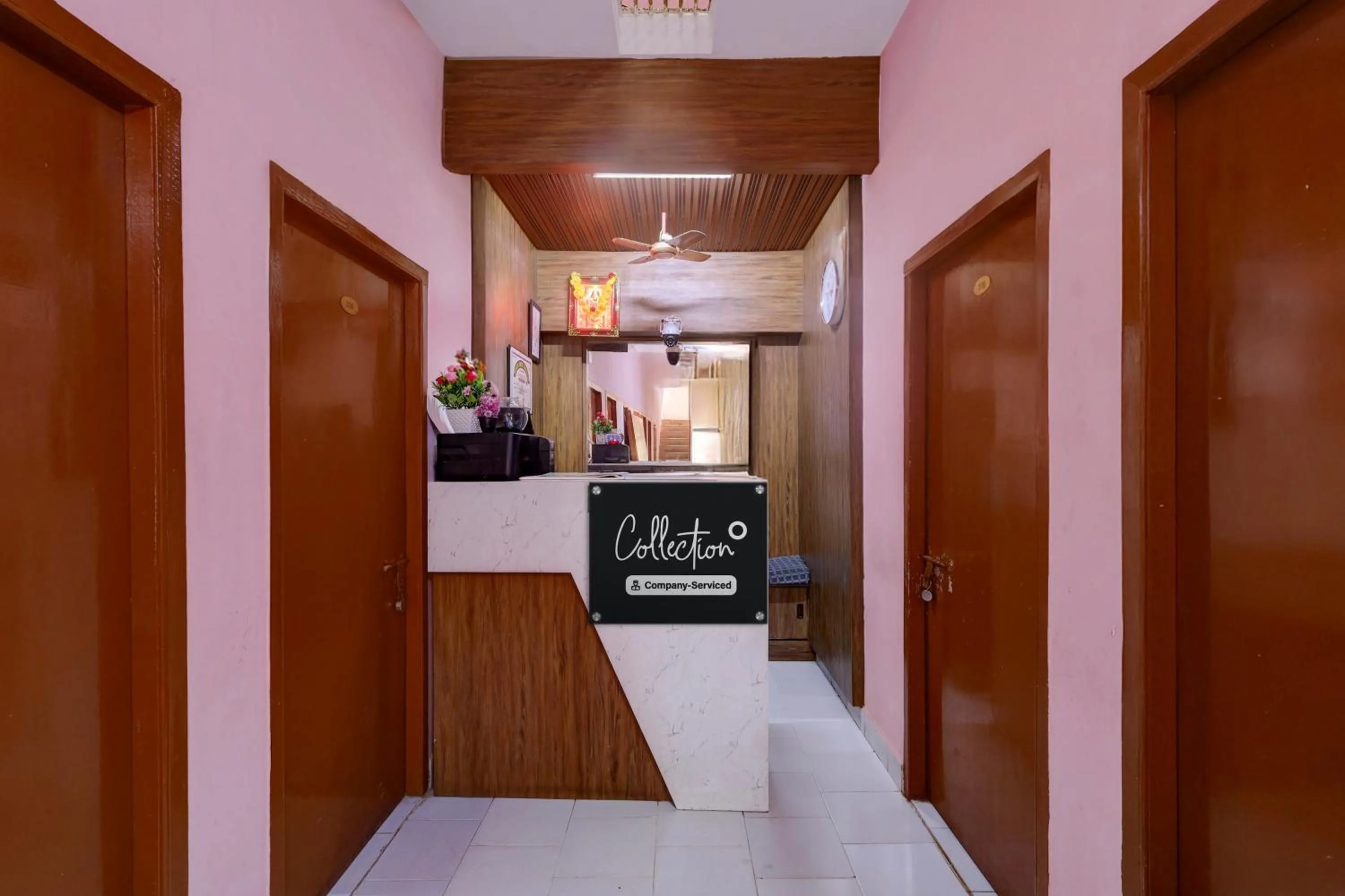 Lobby or reception in Hotel O Parthasarathyswamy Temple Formerly RKH Inn