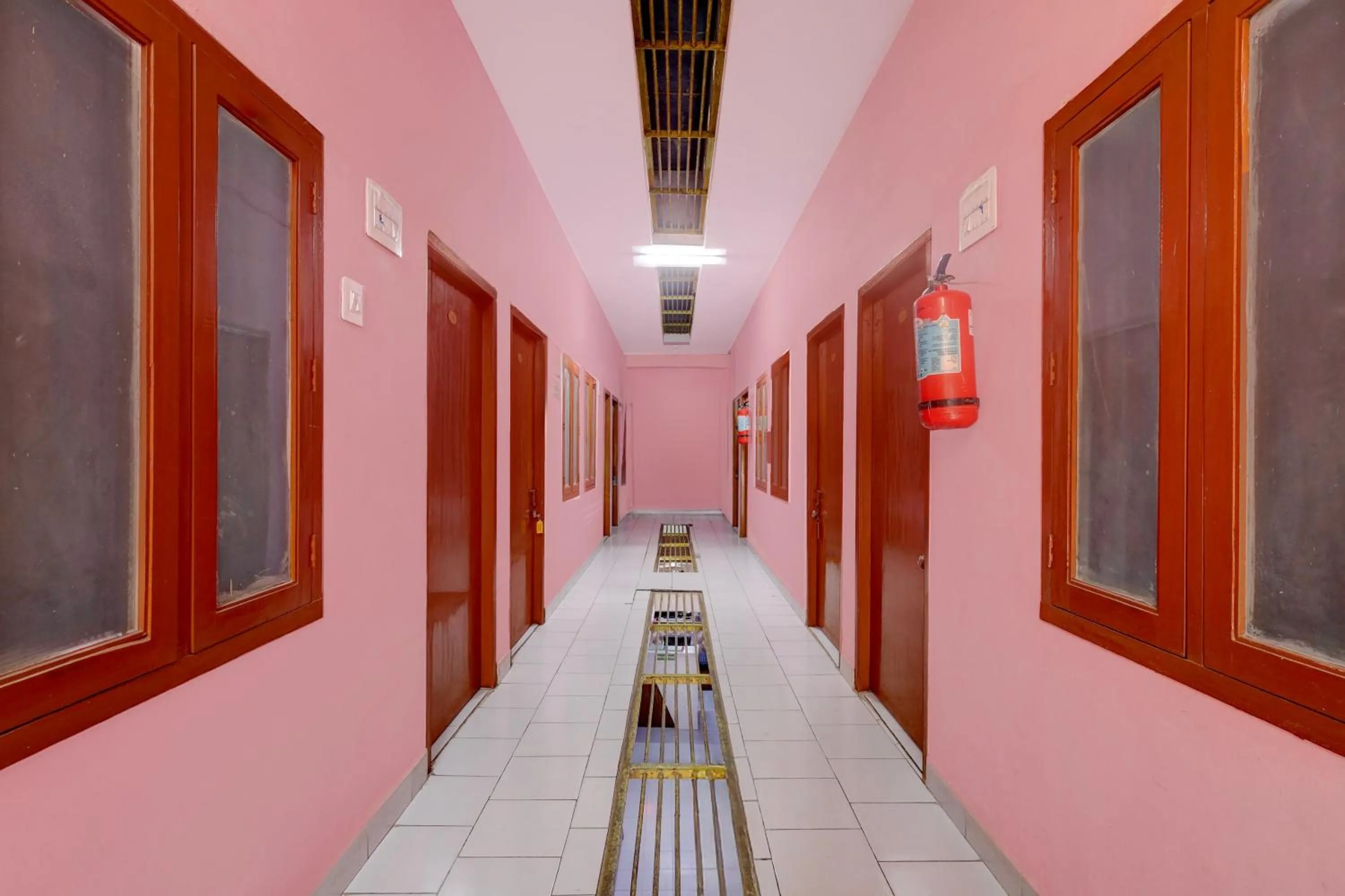 Lobby or reception in Hotel O Parthasarathyswamy Temple Formerly RKH Inn