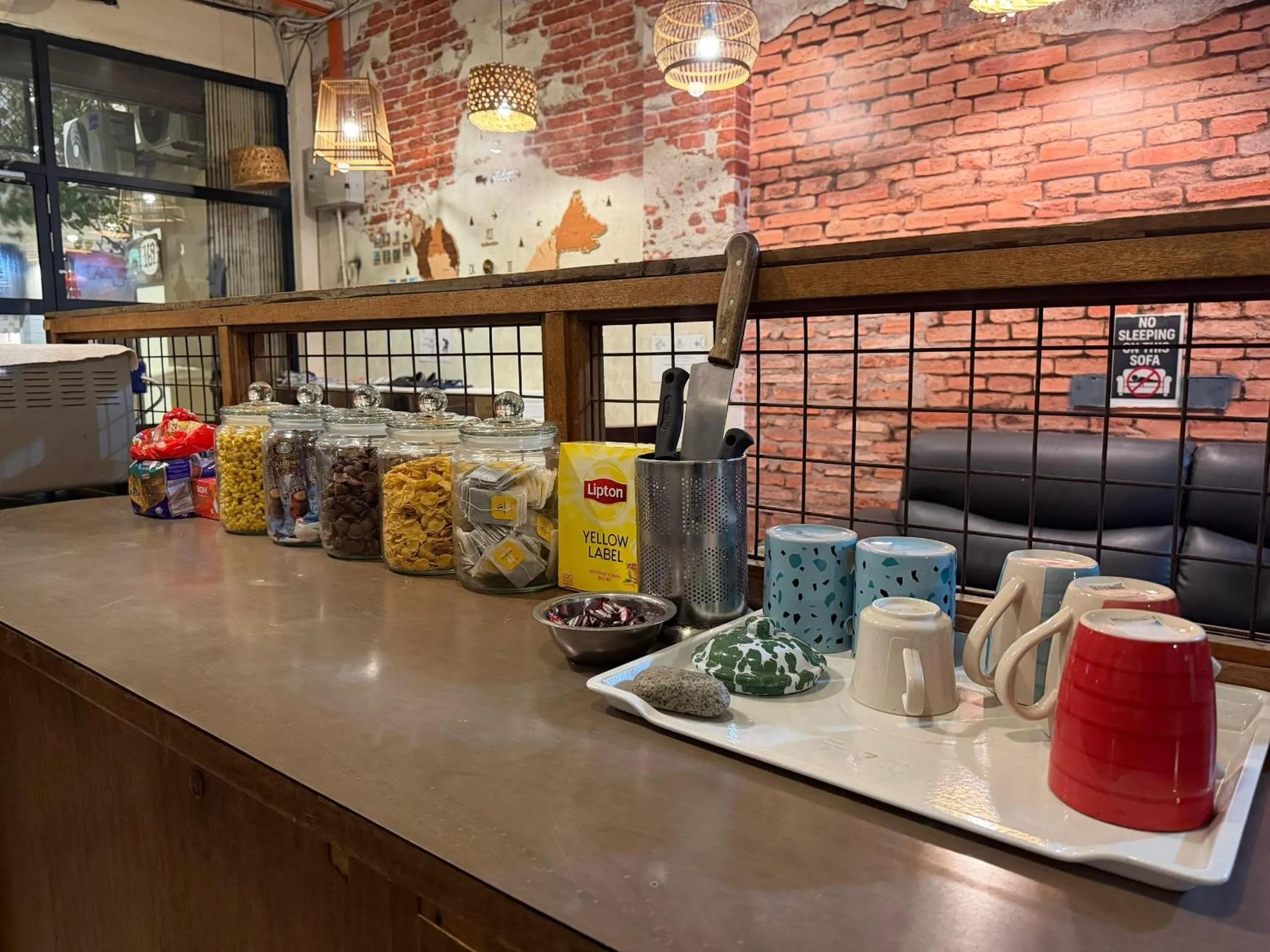 Coffee/tea facilities in Dou Houz Georgetown