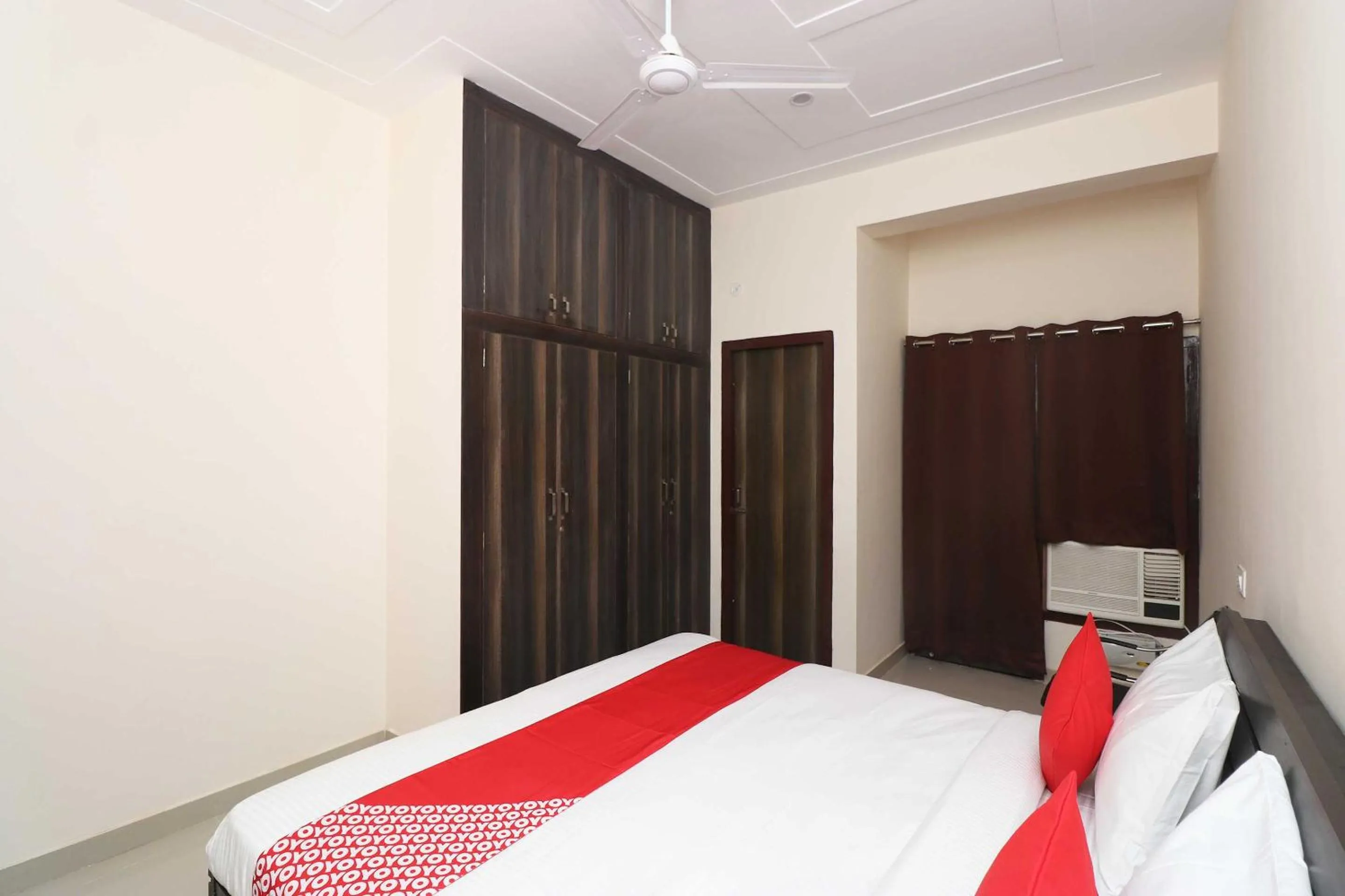 Bedroom, Bed in Hotel O by OYO Aviraj Inn