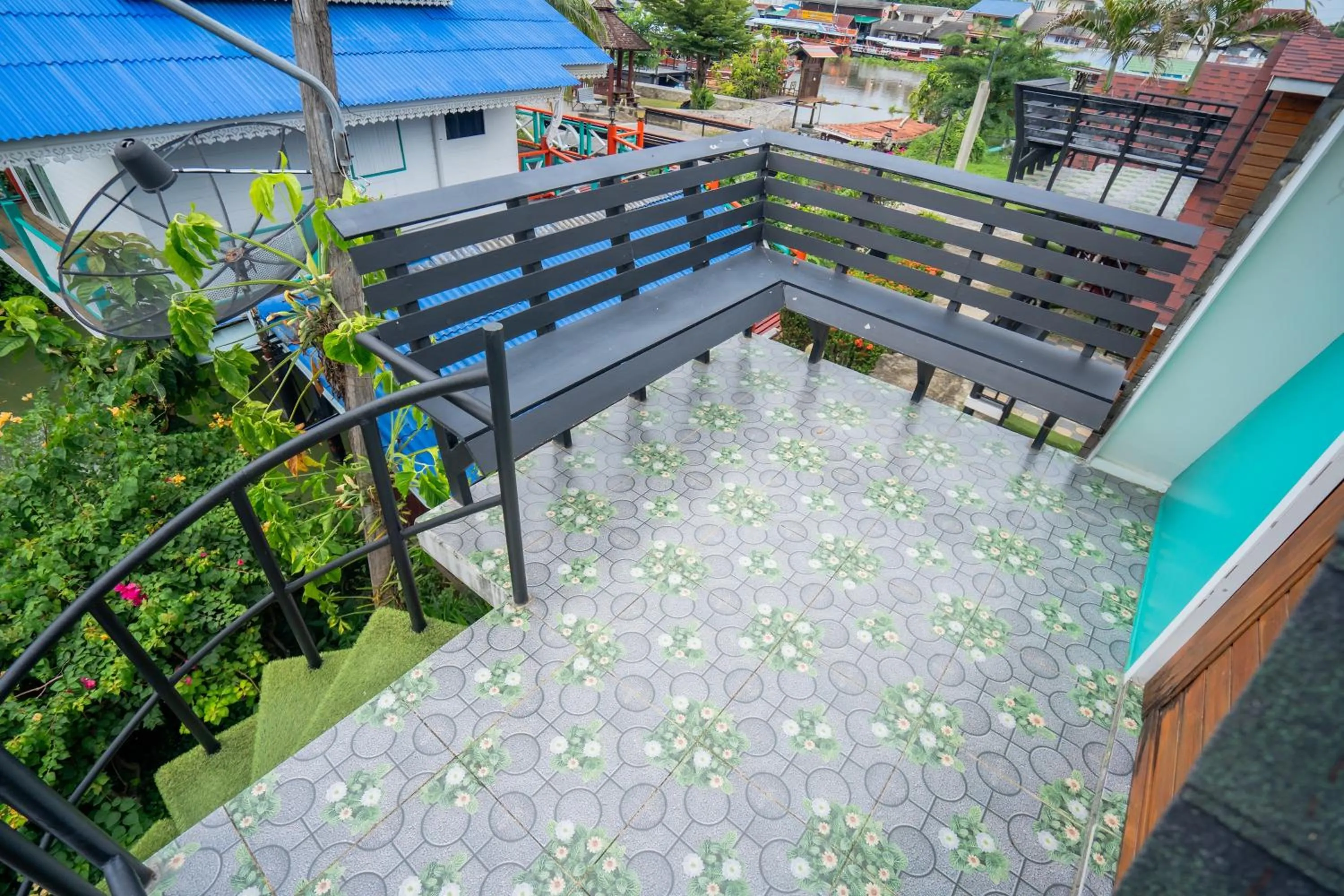 Garden in Ban Suan Bang Toei Homestay