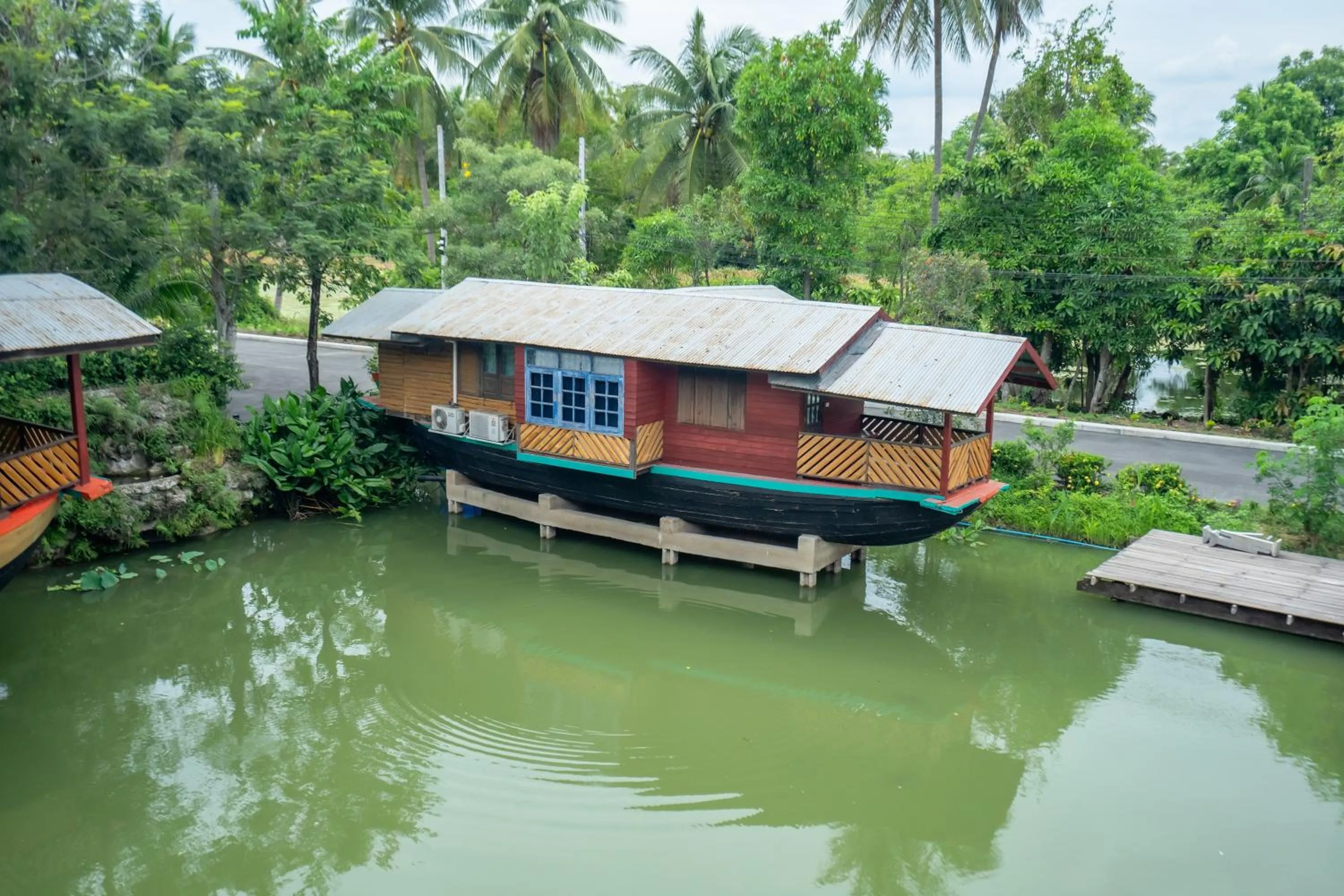 Property building in Ban Suan Bang Toei Homestay