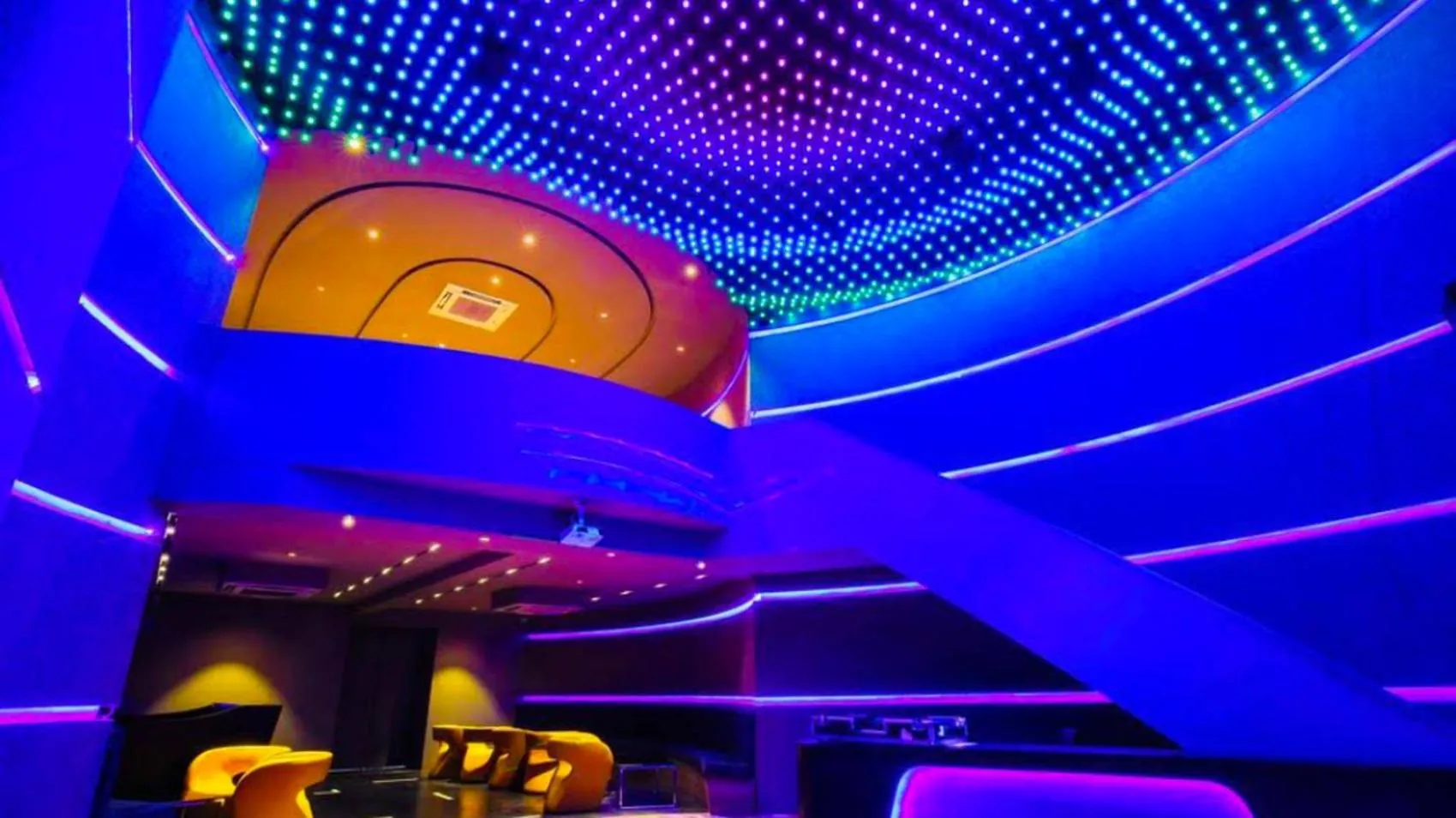 Nightclub / DJ in The Weekend Address Managed By Stay Cation